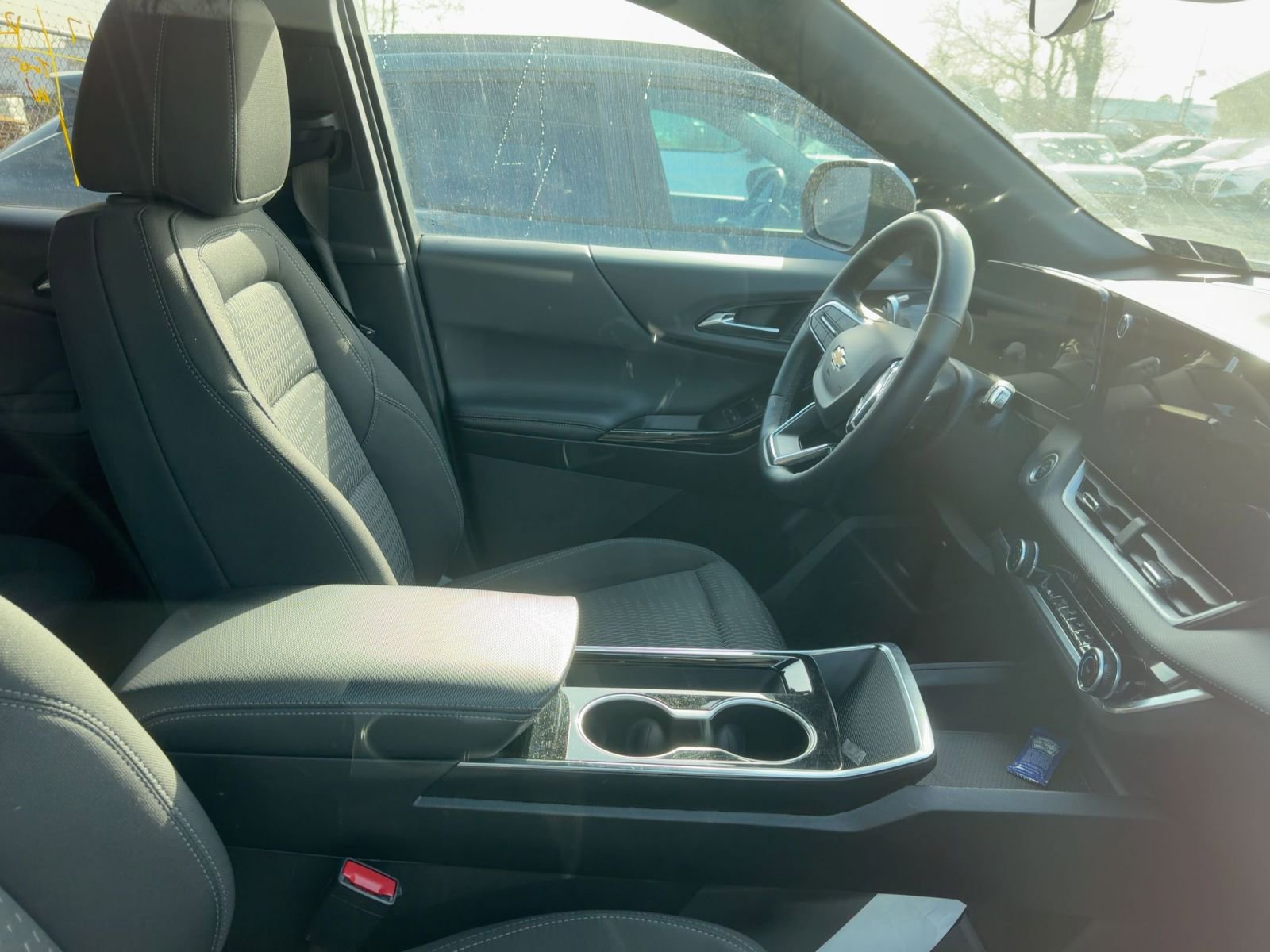 Thumbnail: 2025 Chevrolet Equinox - 10