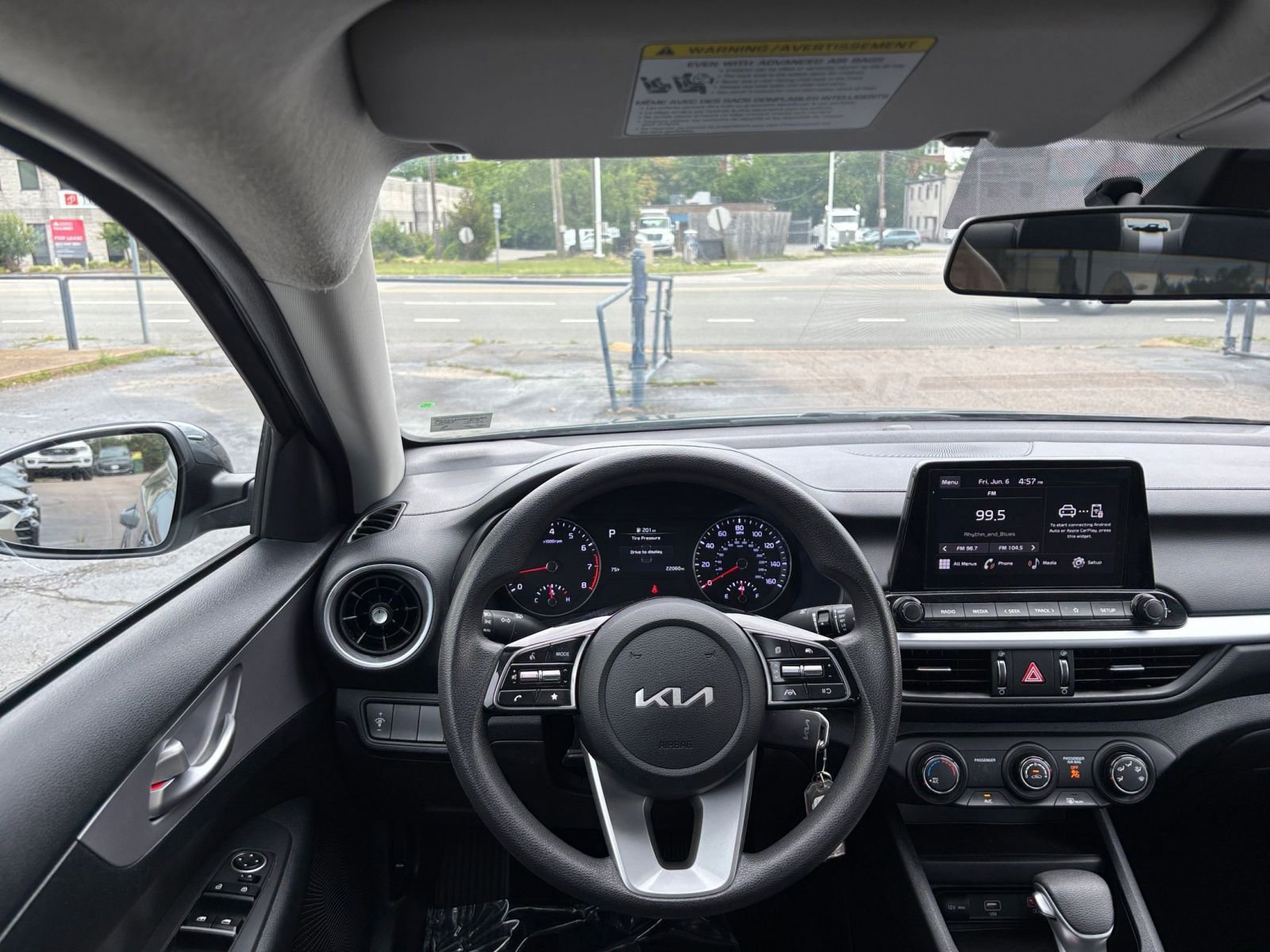 2024 Kia Forte LXS 32