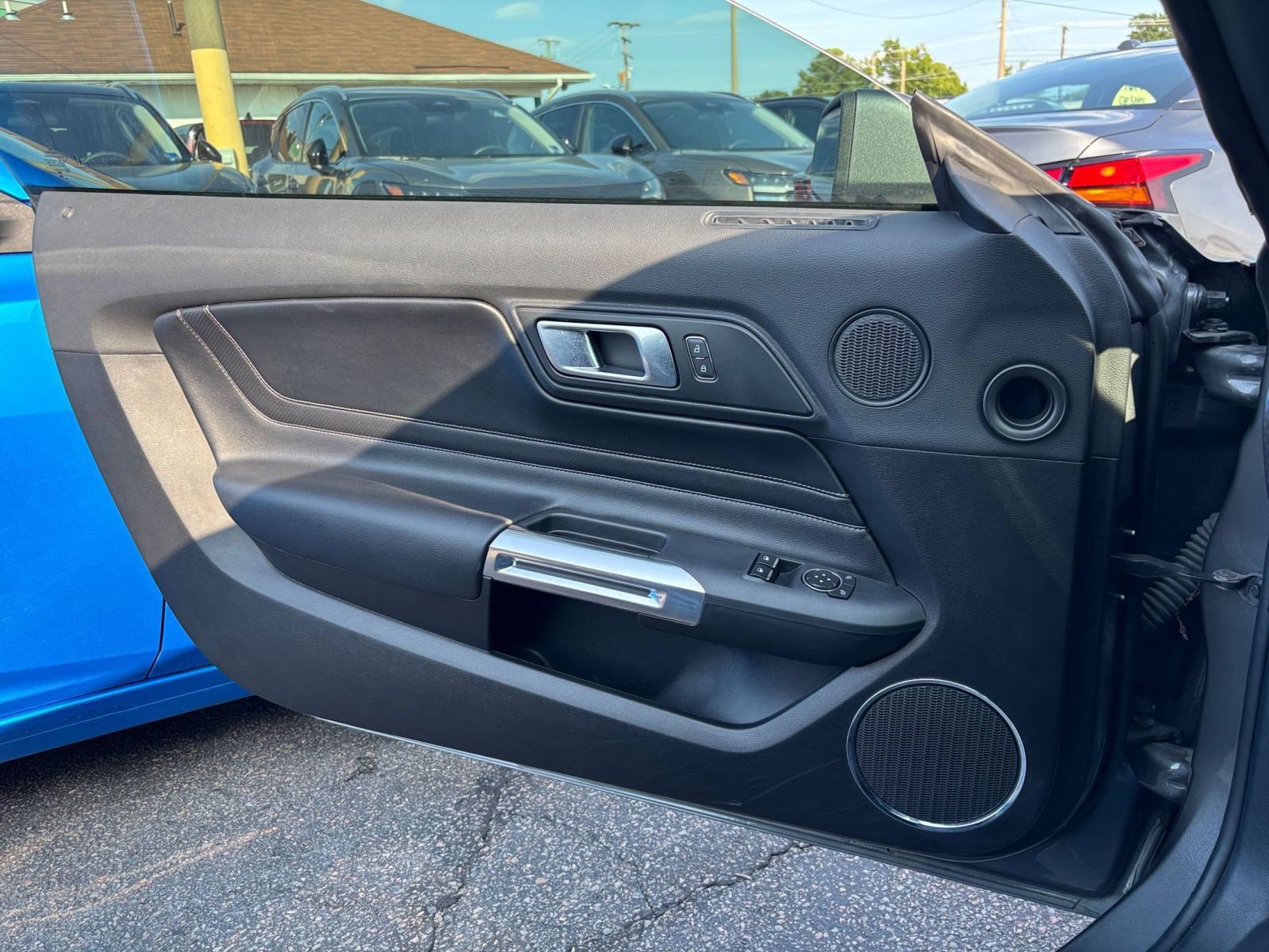 Thumbnail: 2022 Ford Mustang - 18