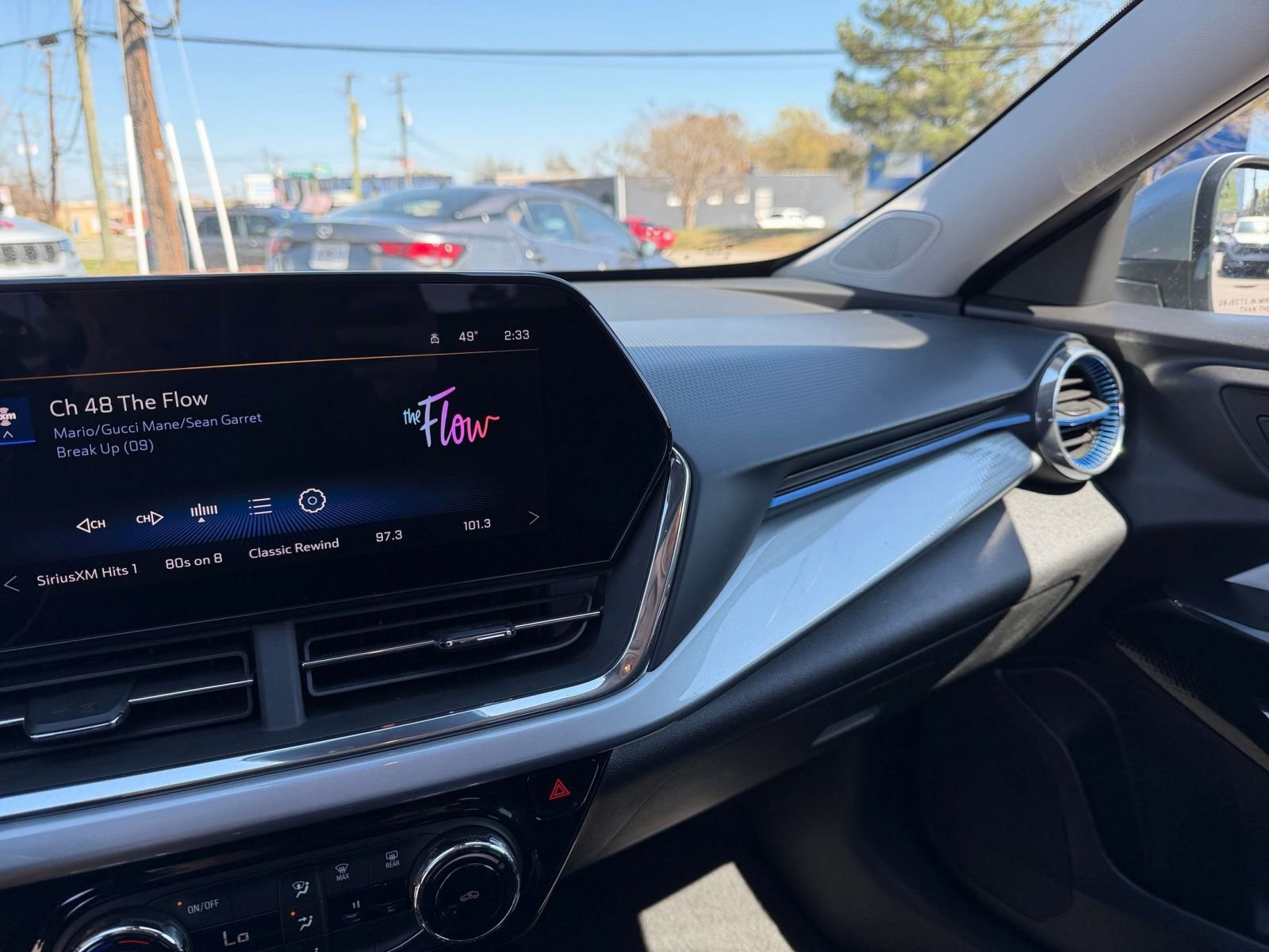 Thumbnail: 2025 Chevrolet Trax - 34