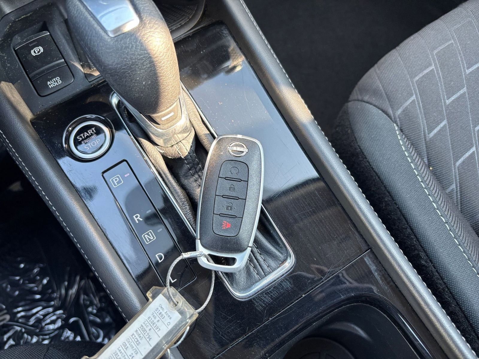 2024 Nissan Kicks SV 22