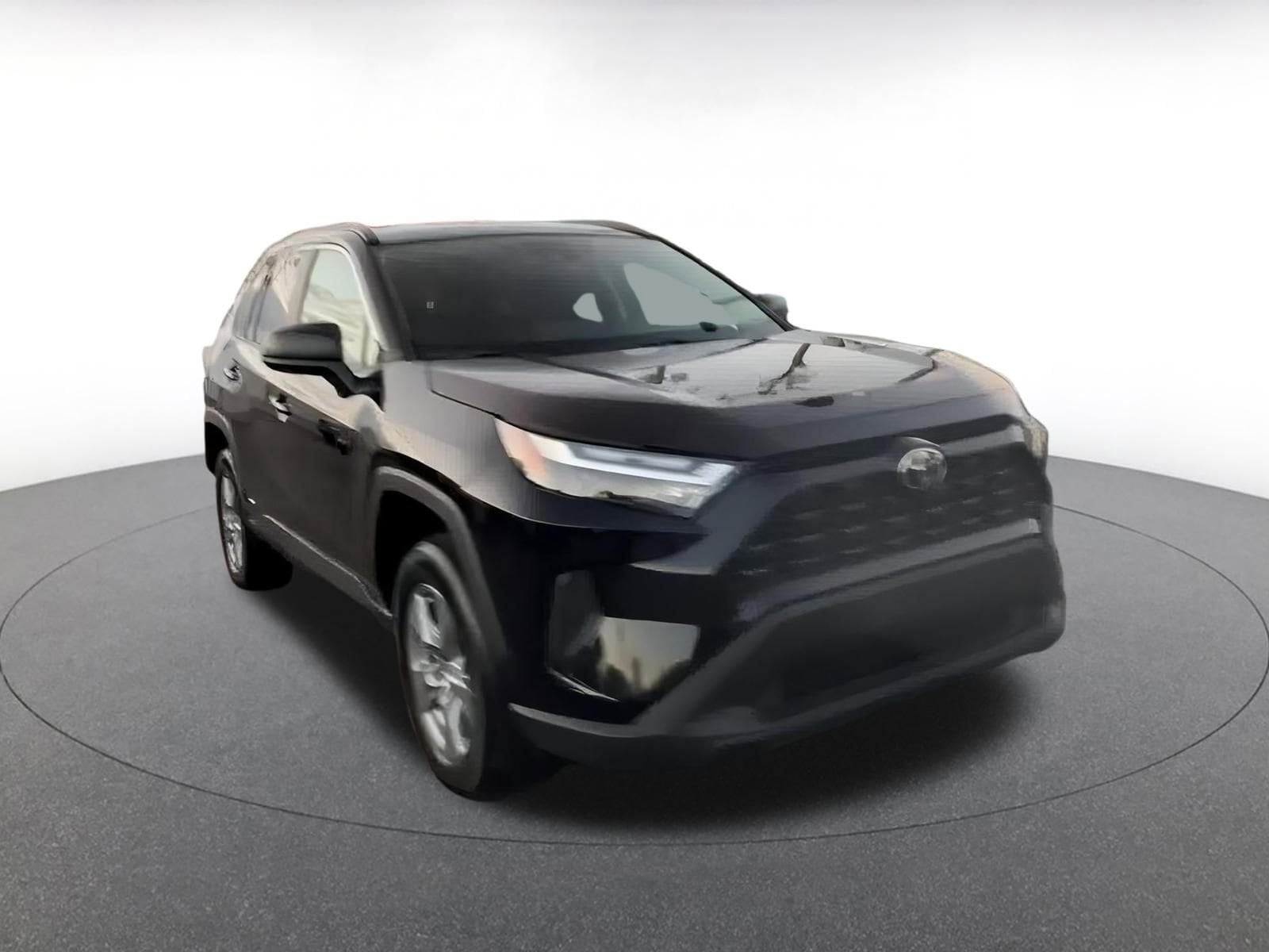 Thumbnail: 2025 Toyota RAV4 - 3