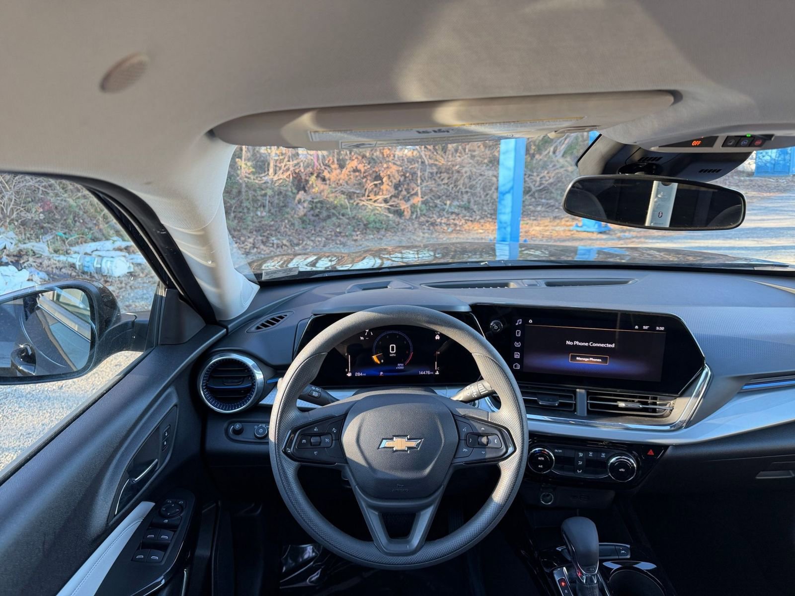 Thumbnail: 2025 Chevrolet Trax - 32