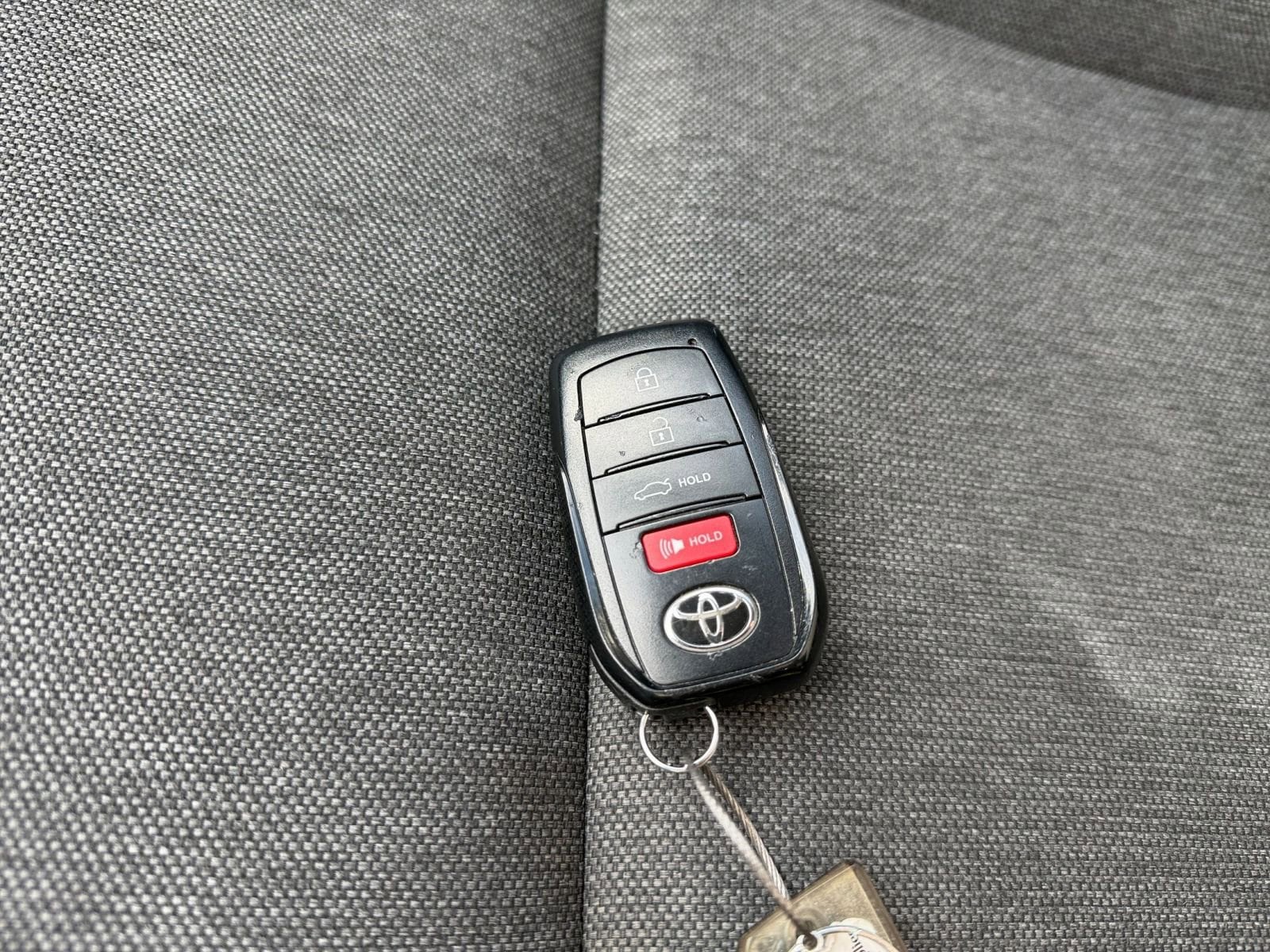 Thumbnail: 2025 Toyota Camry - 22