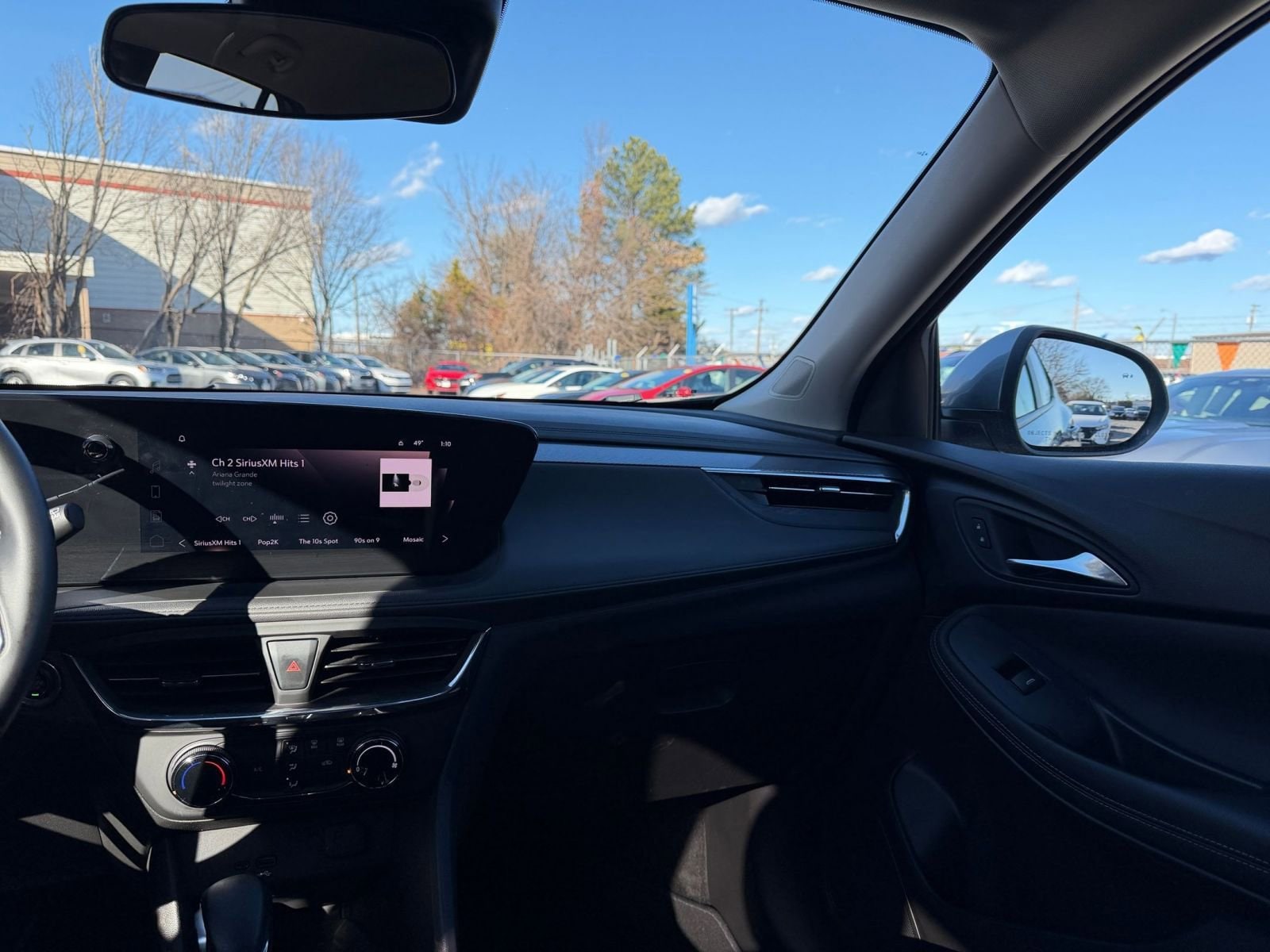 Thumbnail: 2025 Buick Encore GX - 33