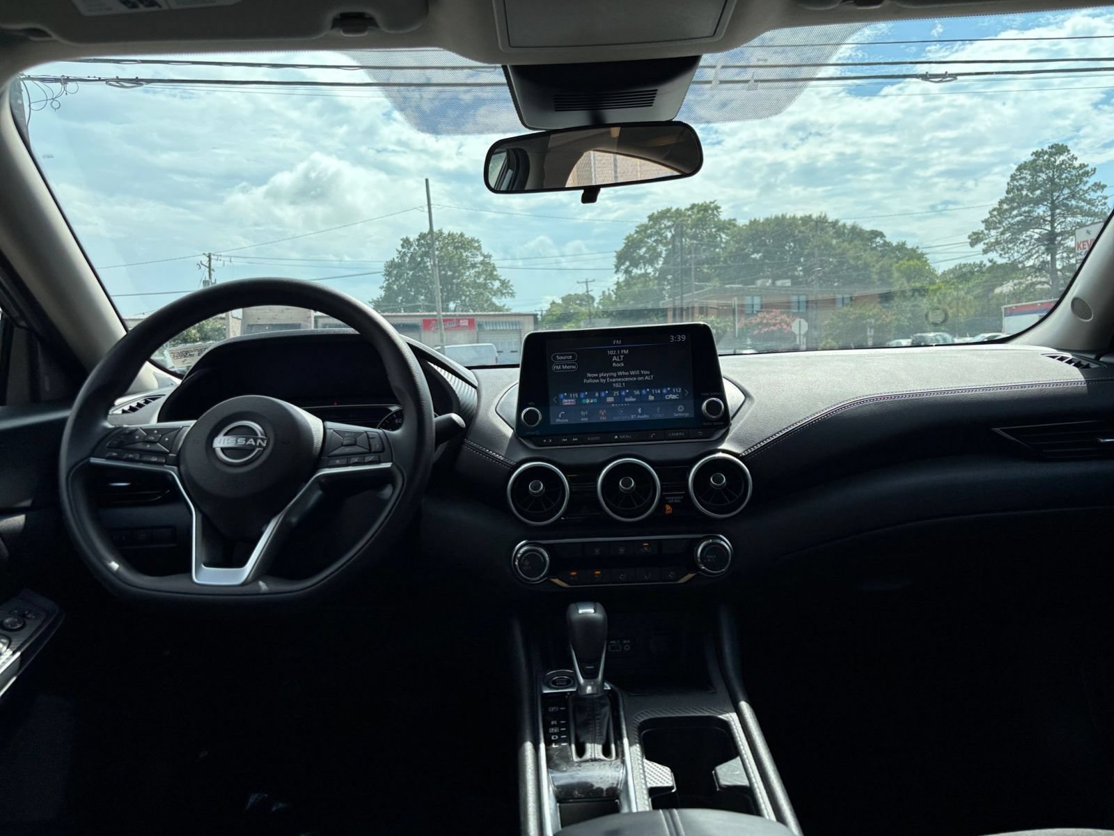 Thumbnail: 2025 Nissan Sentra - 31