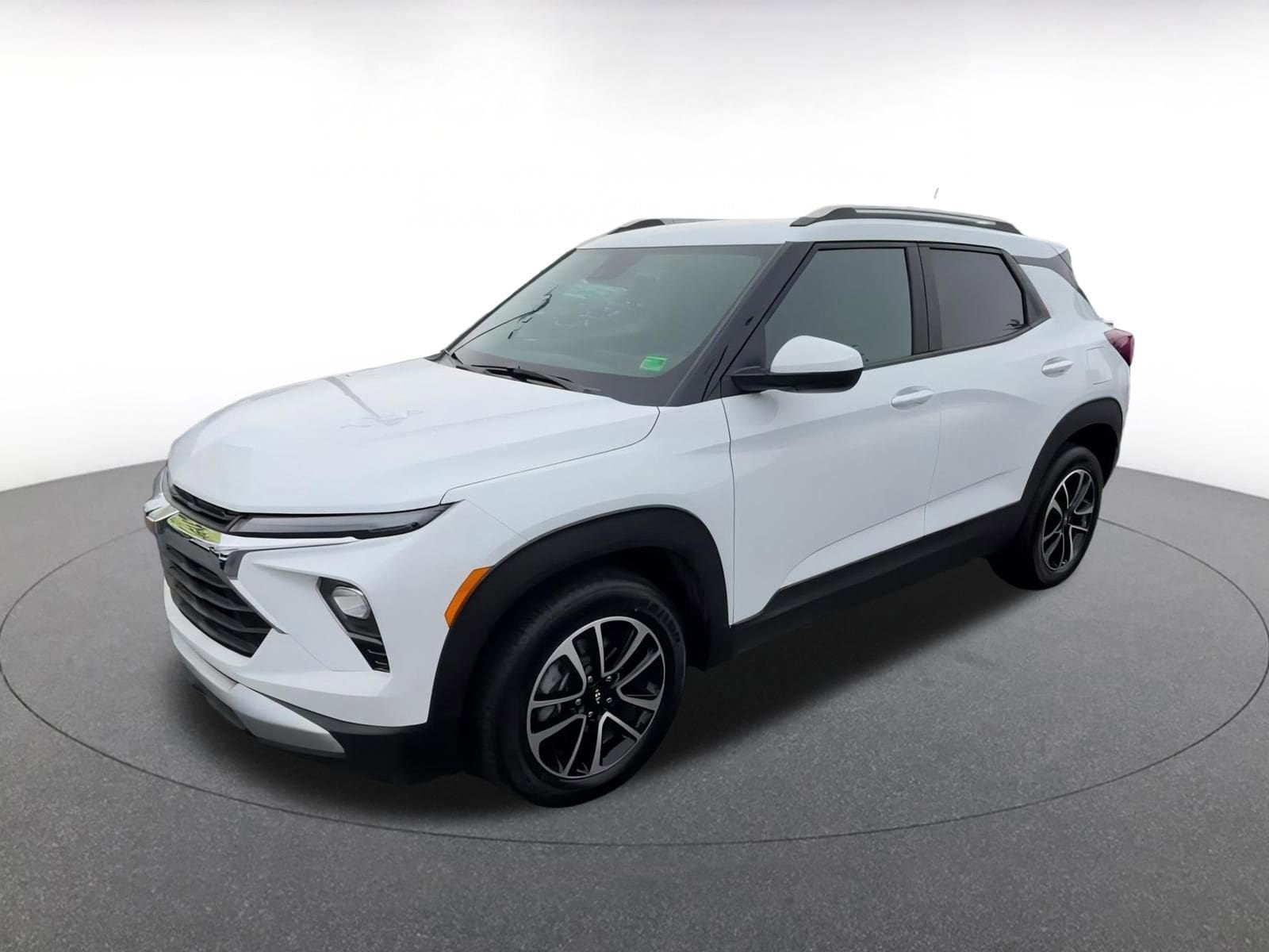 Thumbnail: 2025 Chevrolet TrailBlazer - 8