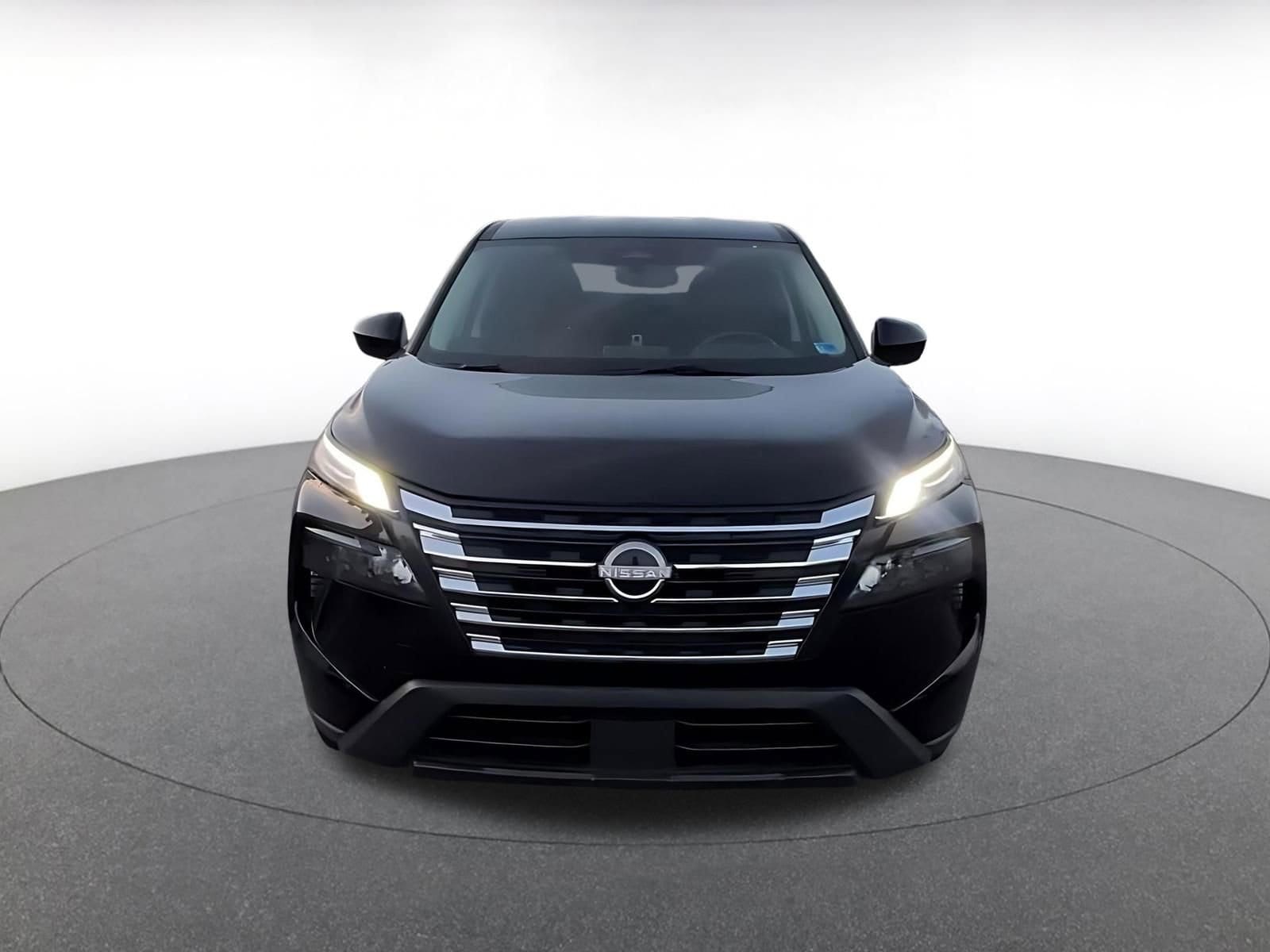 Thumbnail: 2025 Nissan Rogue - 4