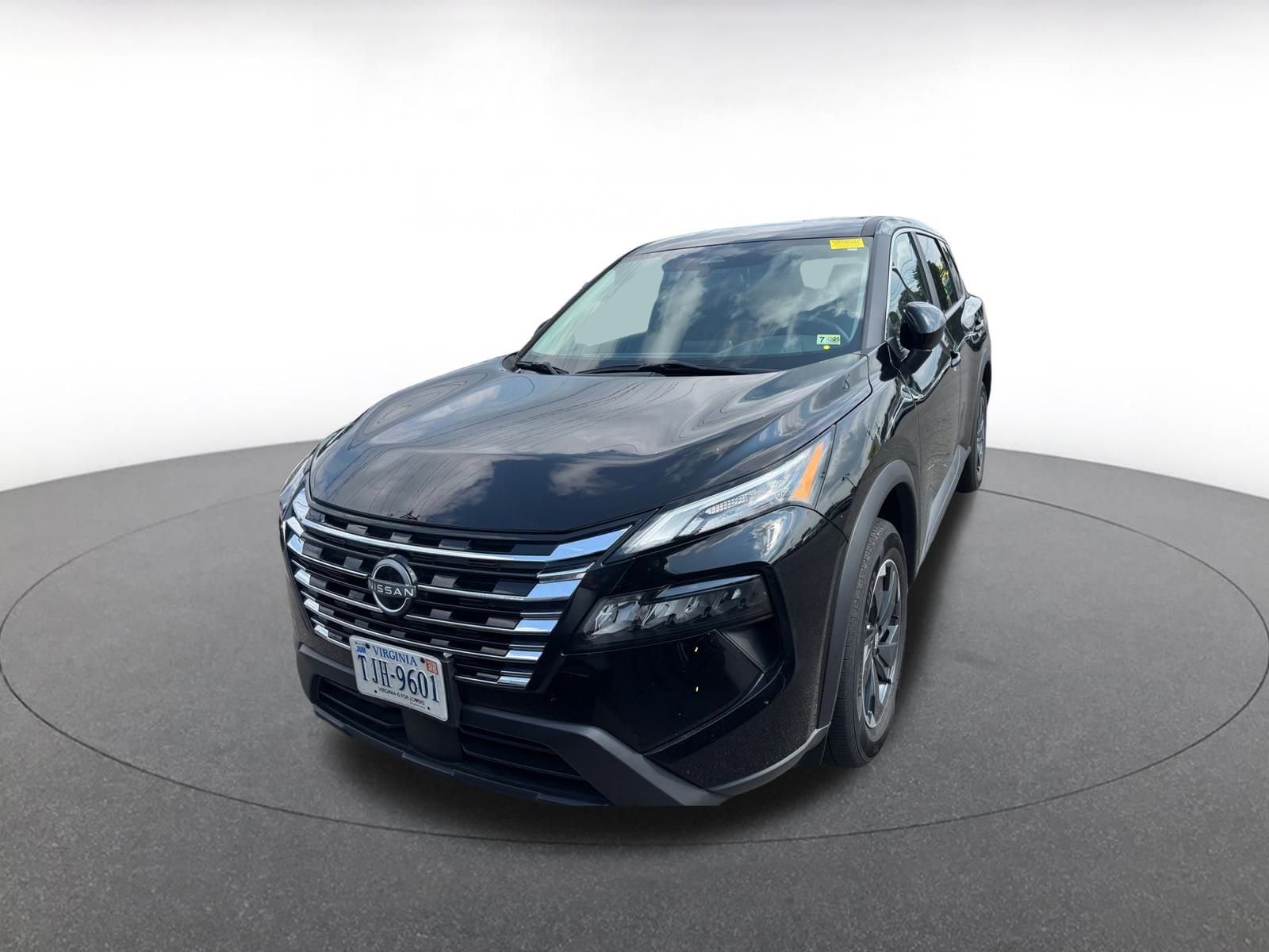 Thumbnail: 2024 Nissan Rogue - 3