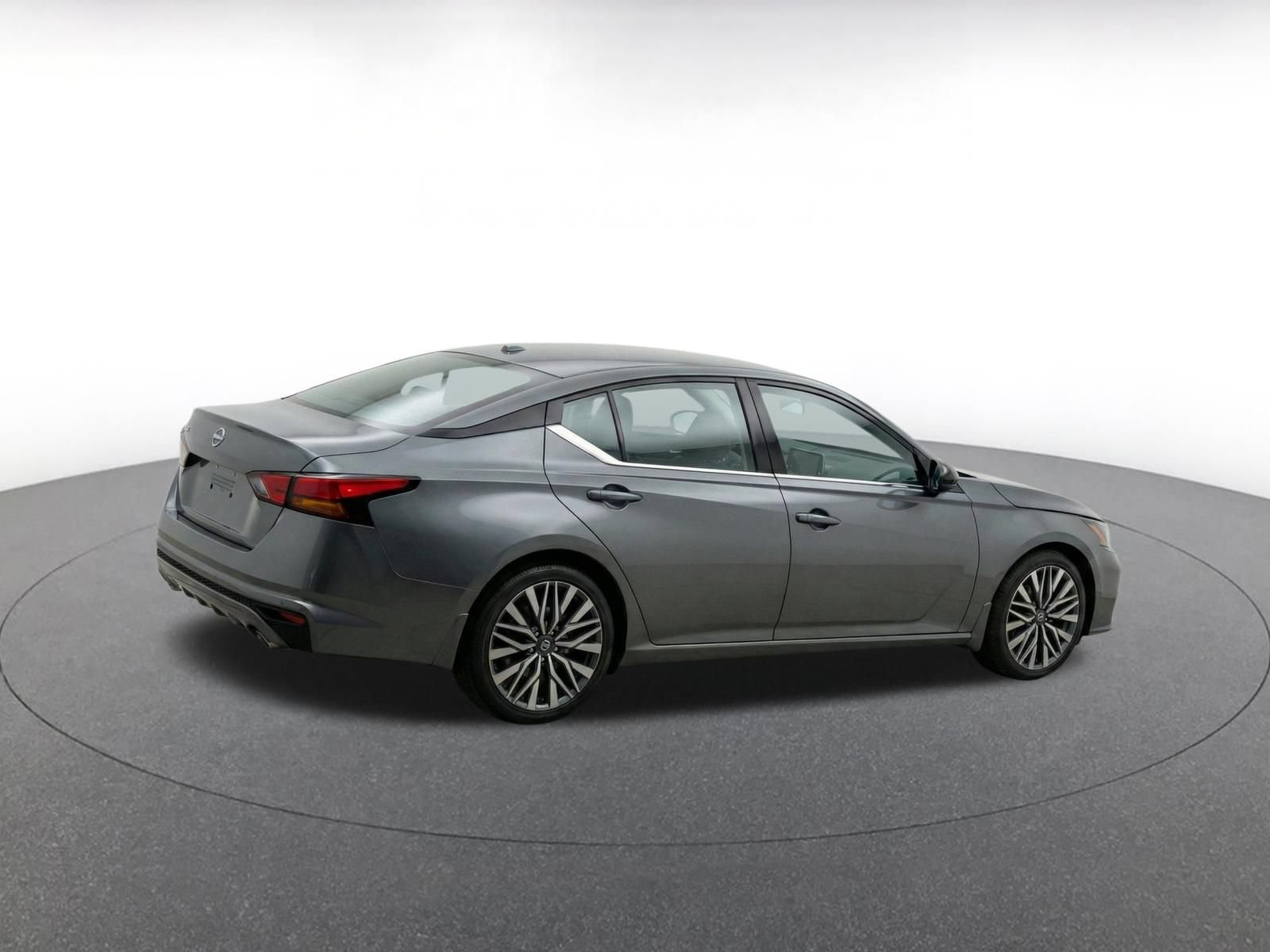 Thumbnail: 2025 Nissan Altima - 9