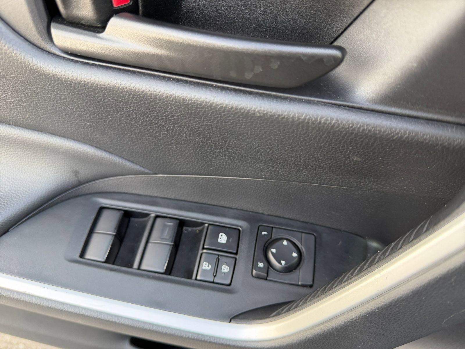 Thumbnail: 2025 Toyota RAV4 - 20