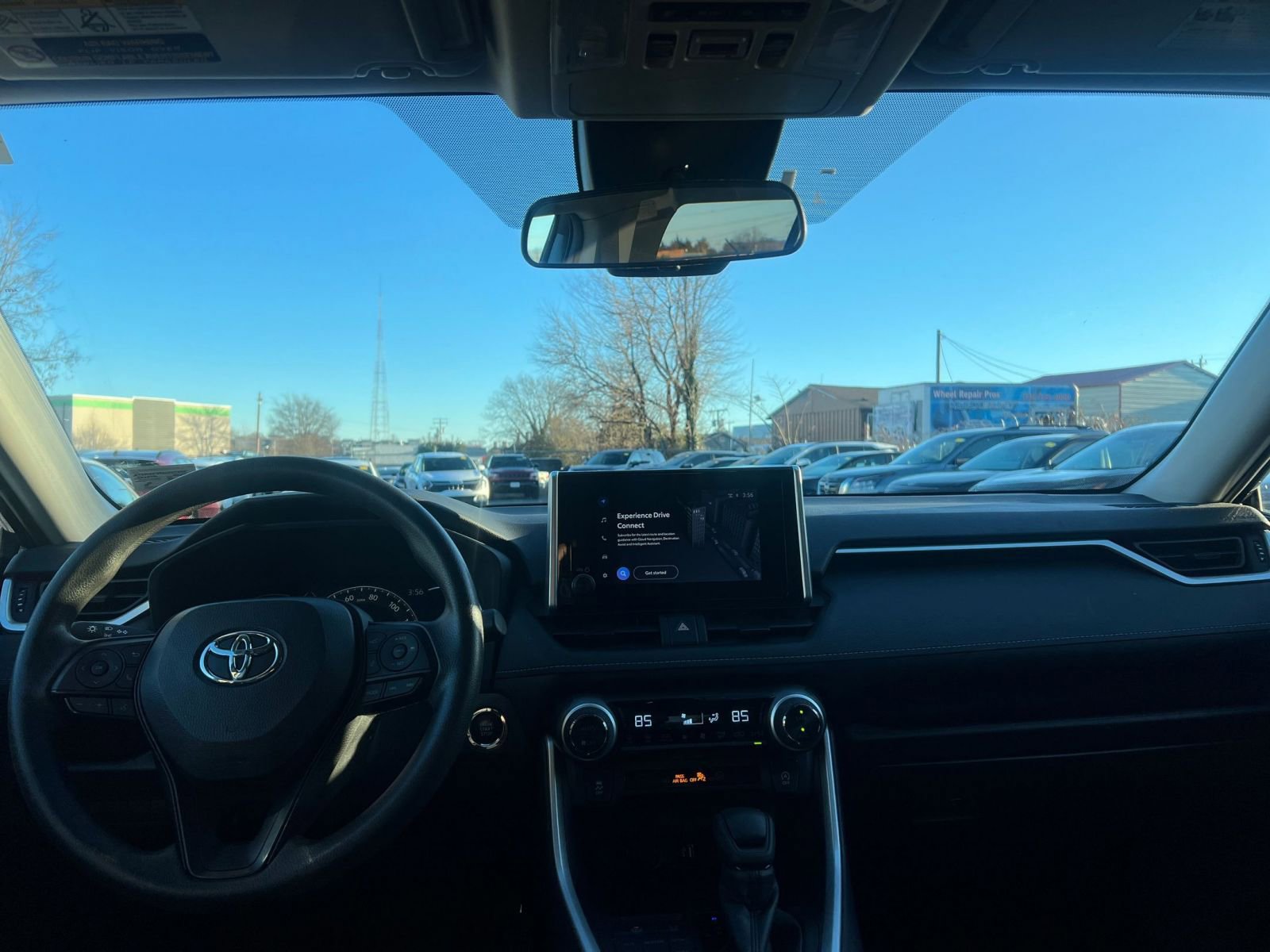 Thumbnail: 2025 Toyota RAV4 - 35