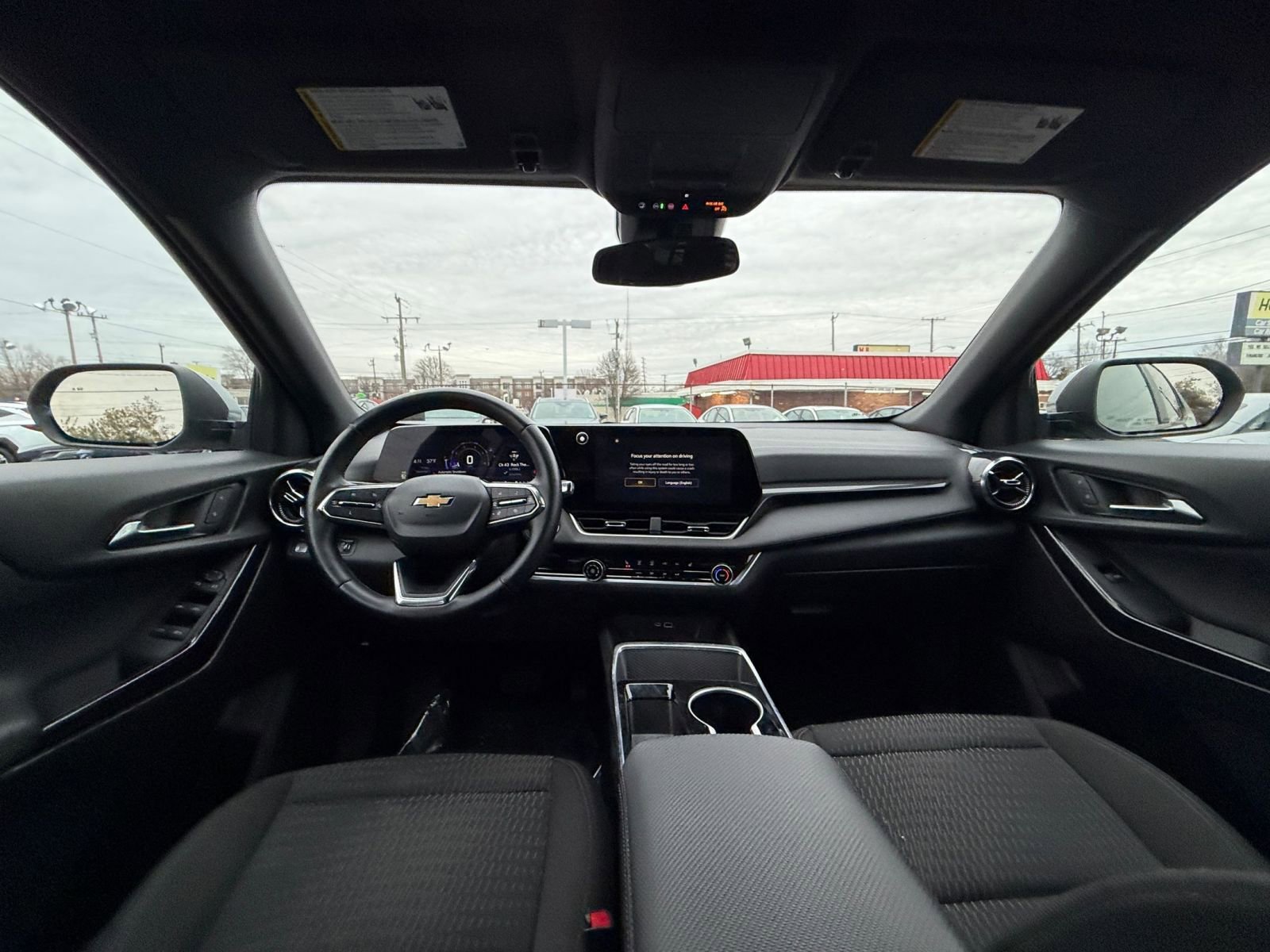 Thumbnail: 2025 Chevrolet Equinox - 32