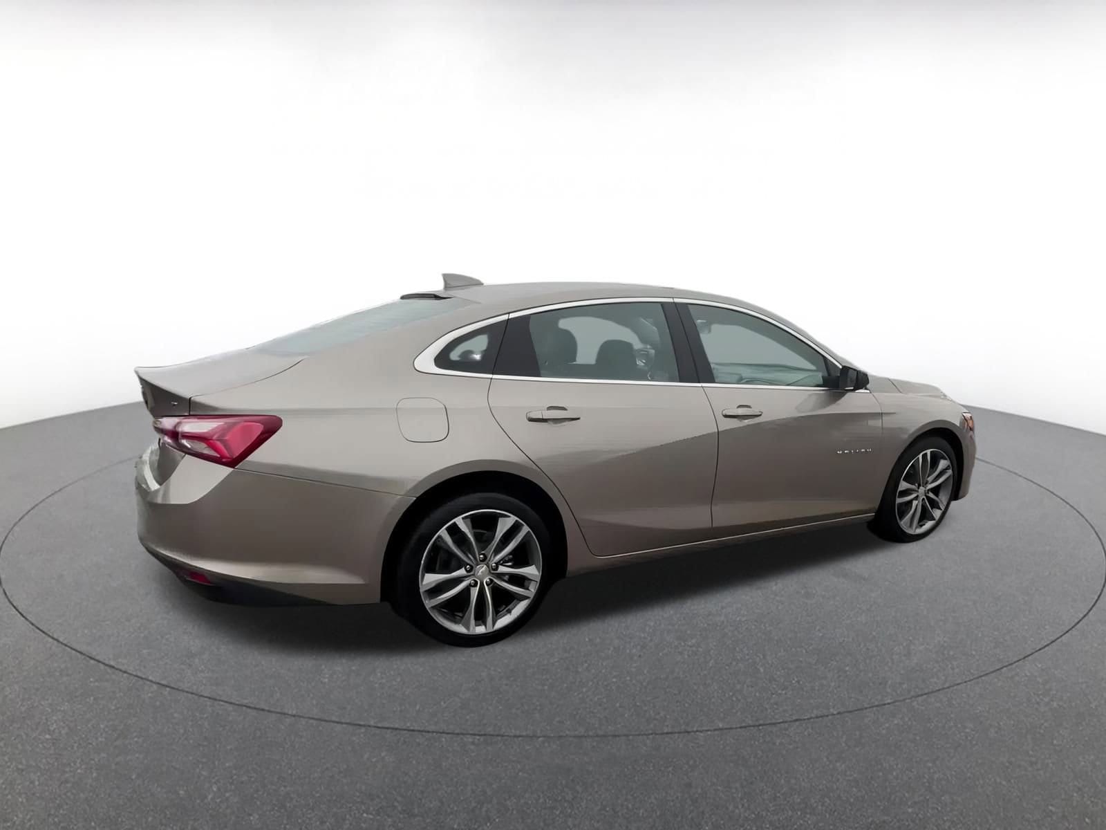 Thumbnail: 2024 Chevrolet Malibu - 15