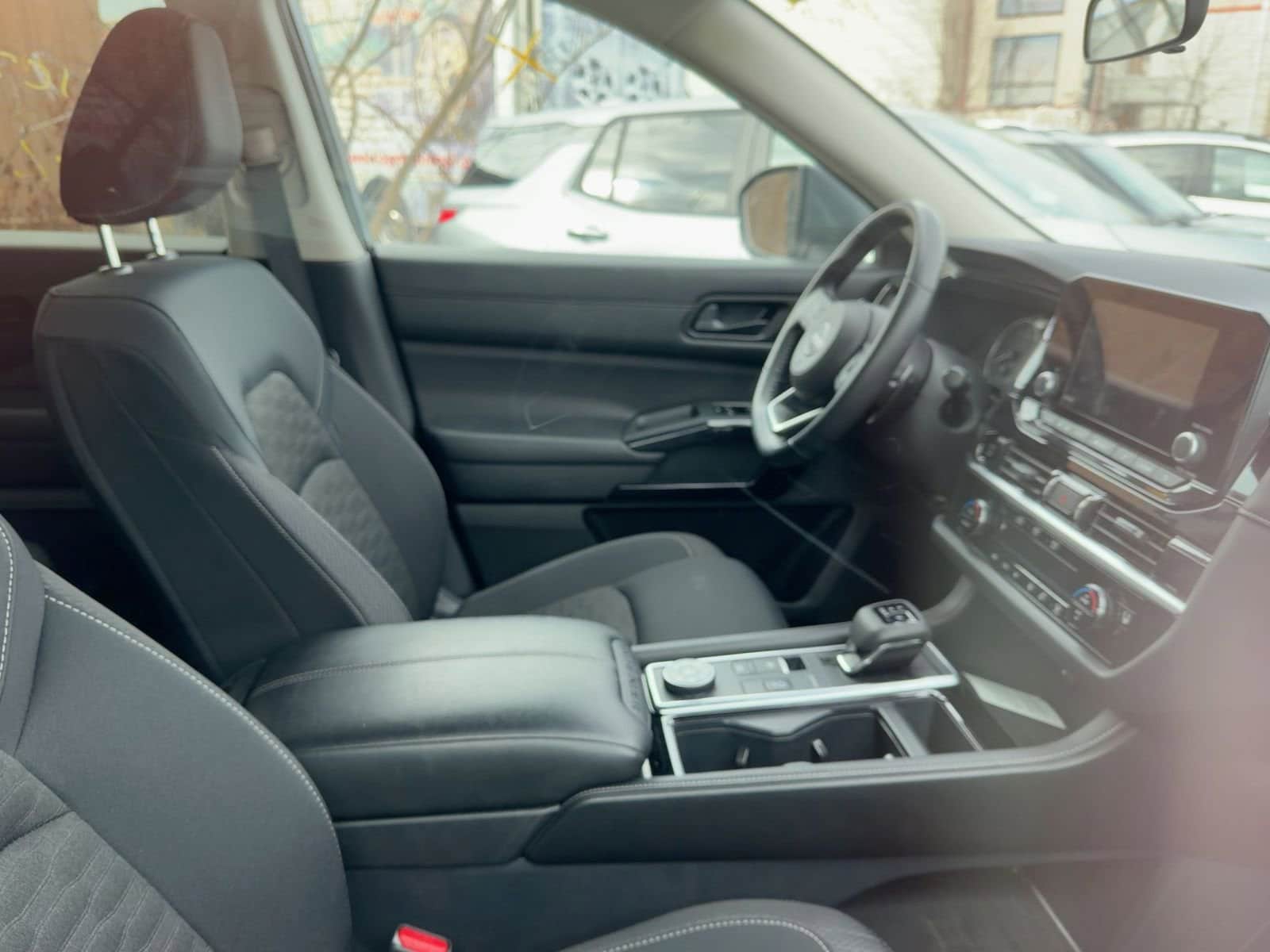 Thumbnail: 2025 Nissan Pathfinder - 10