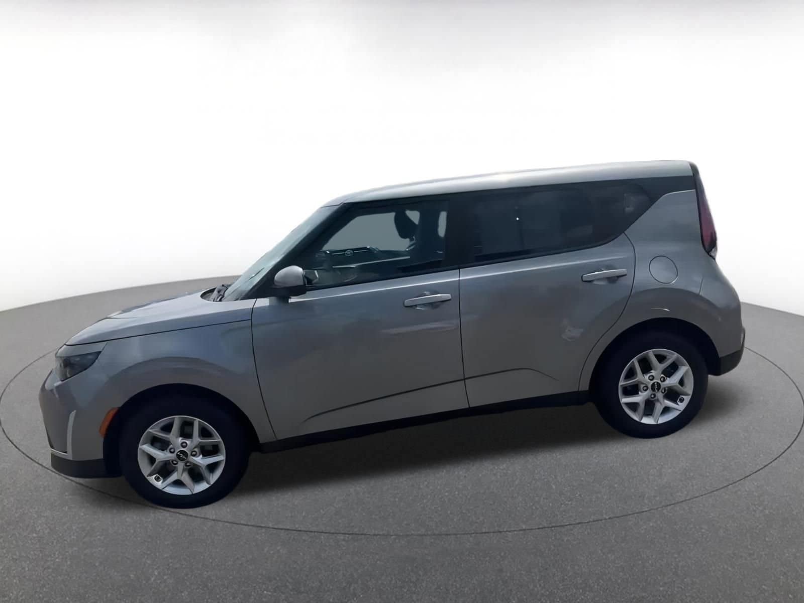 Thumbnail: 2023 Kia Soul - 9