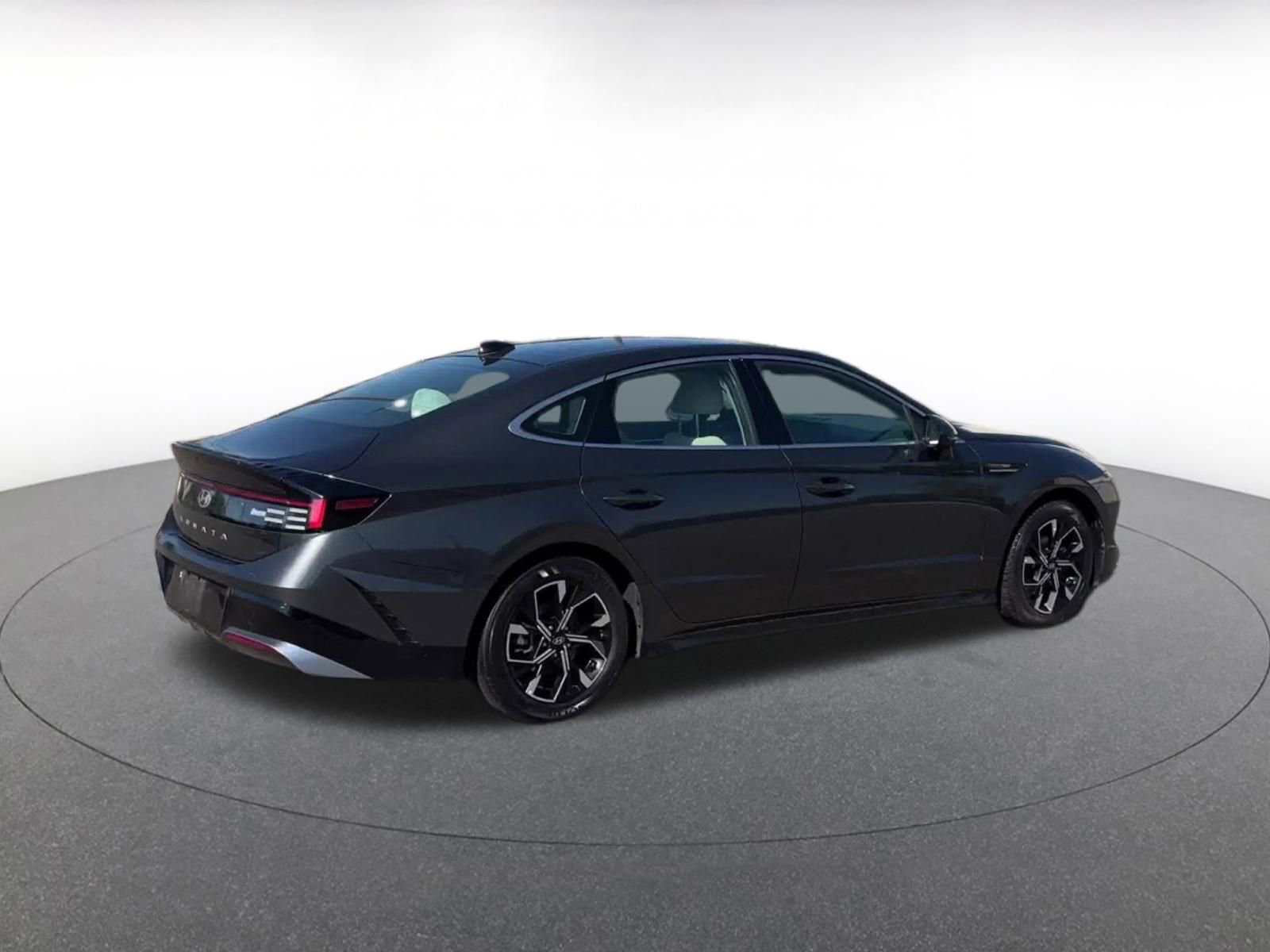 Thumbnail: 2025 Hyundai Sonata - 15