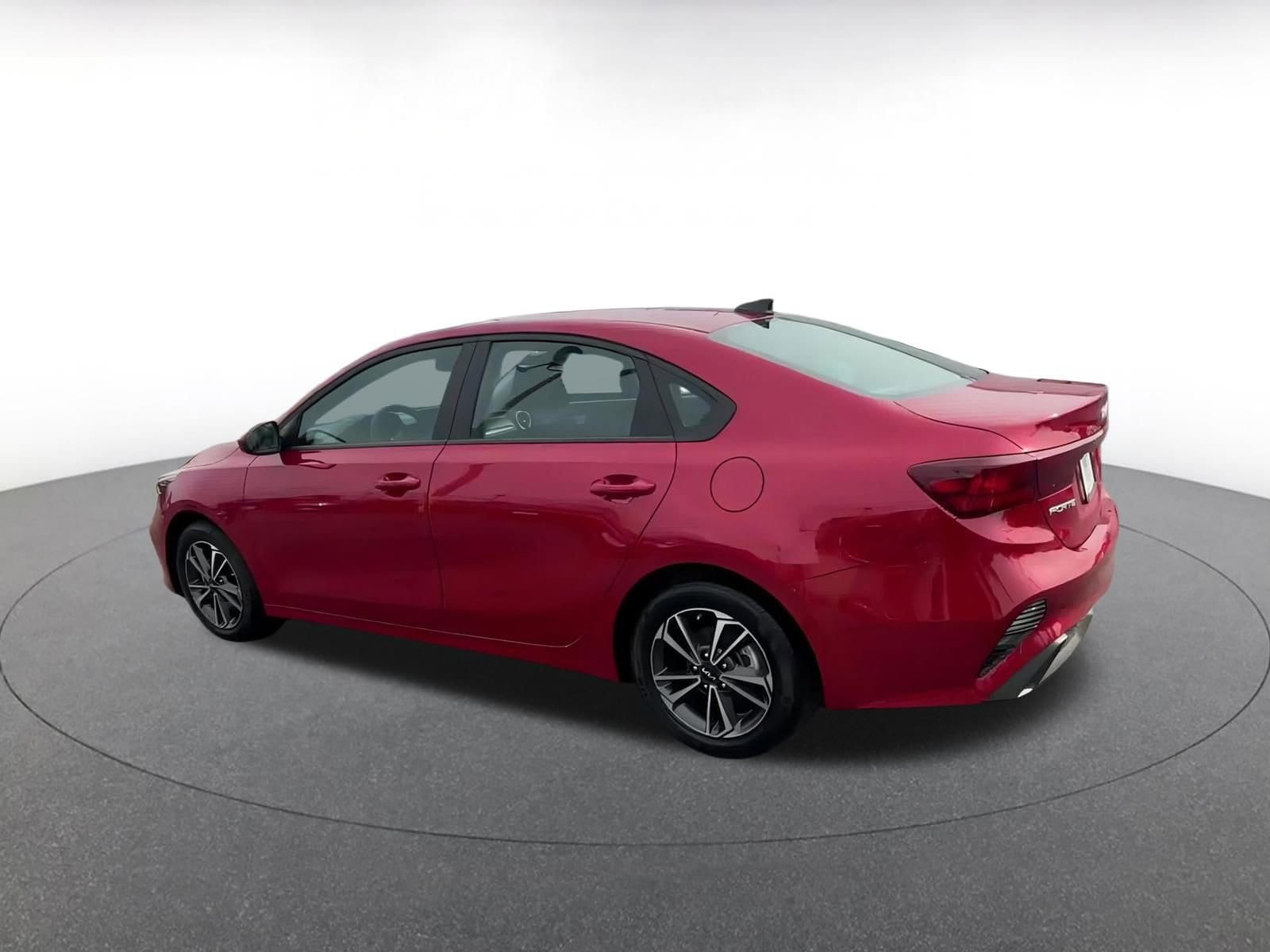 2024 Kia Forte LXS 10