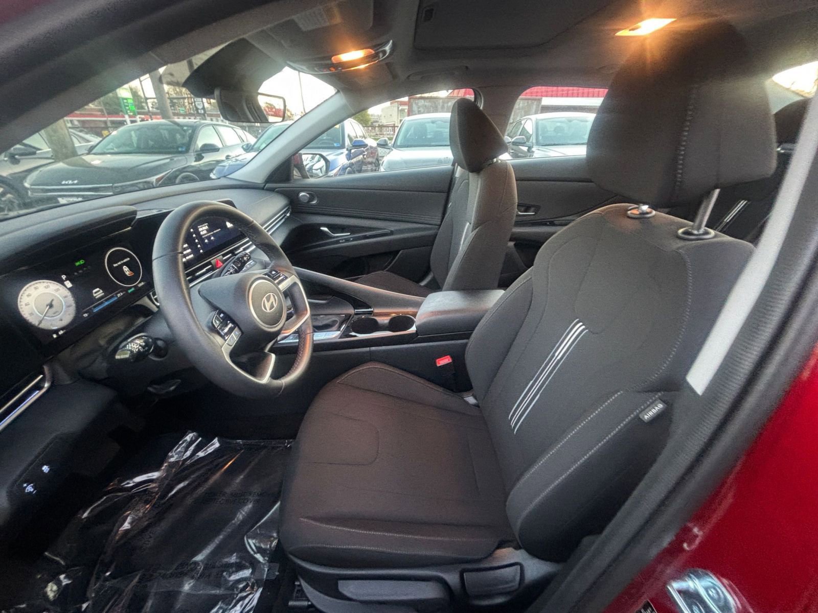 Thumbnail: 2025 Hyundai Elantra - 28