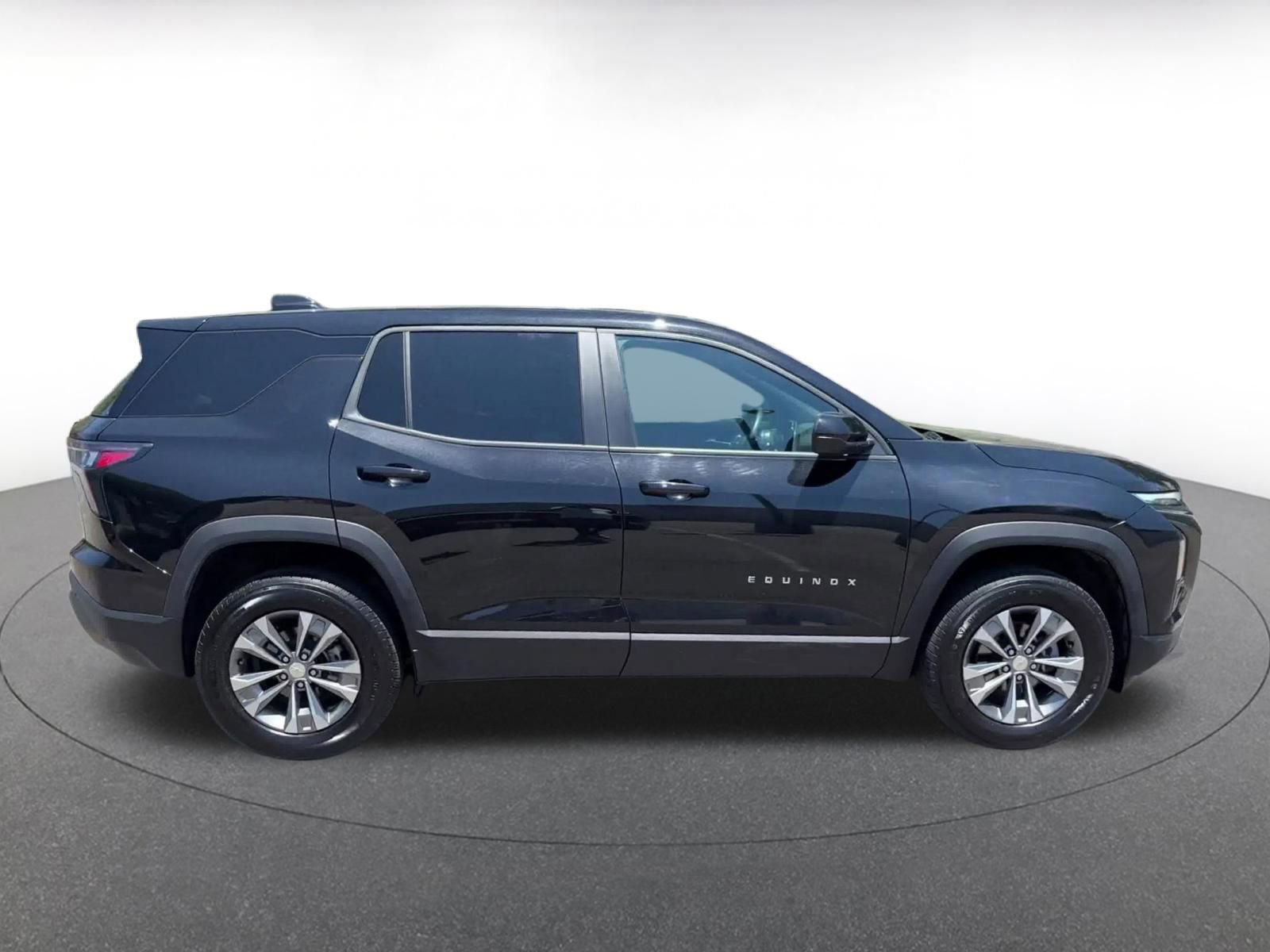 Thumbnail: 2025 Chevrolet Equinox - 16