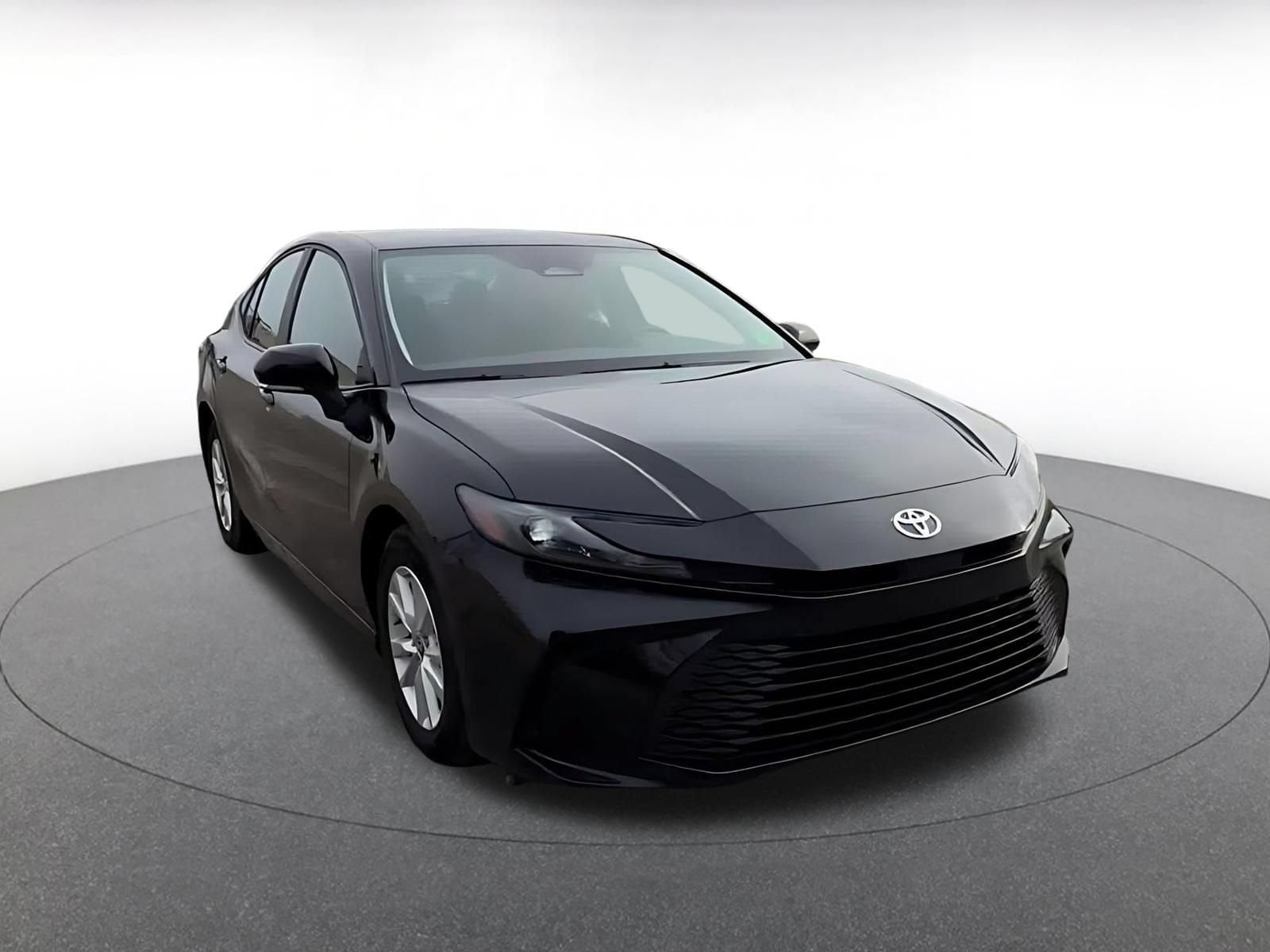 Thumbnail: 2025 Toyota Camry - 3