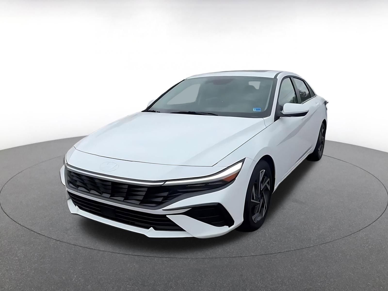 Thumbnail: 2025 Hyundai Elantra - 7