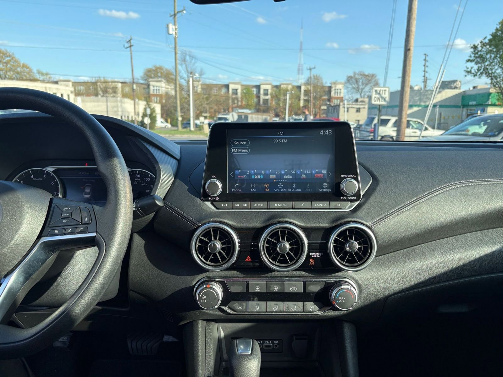 Thumbnail: 2025 Nissan Sentra - 17