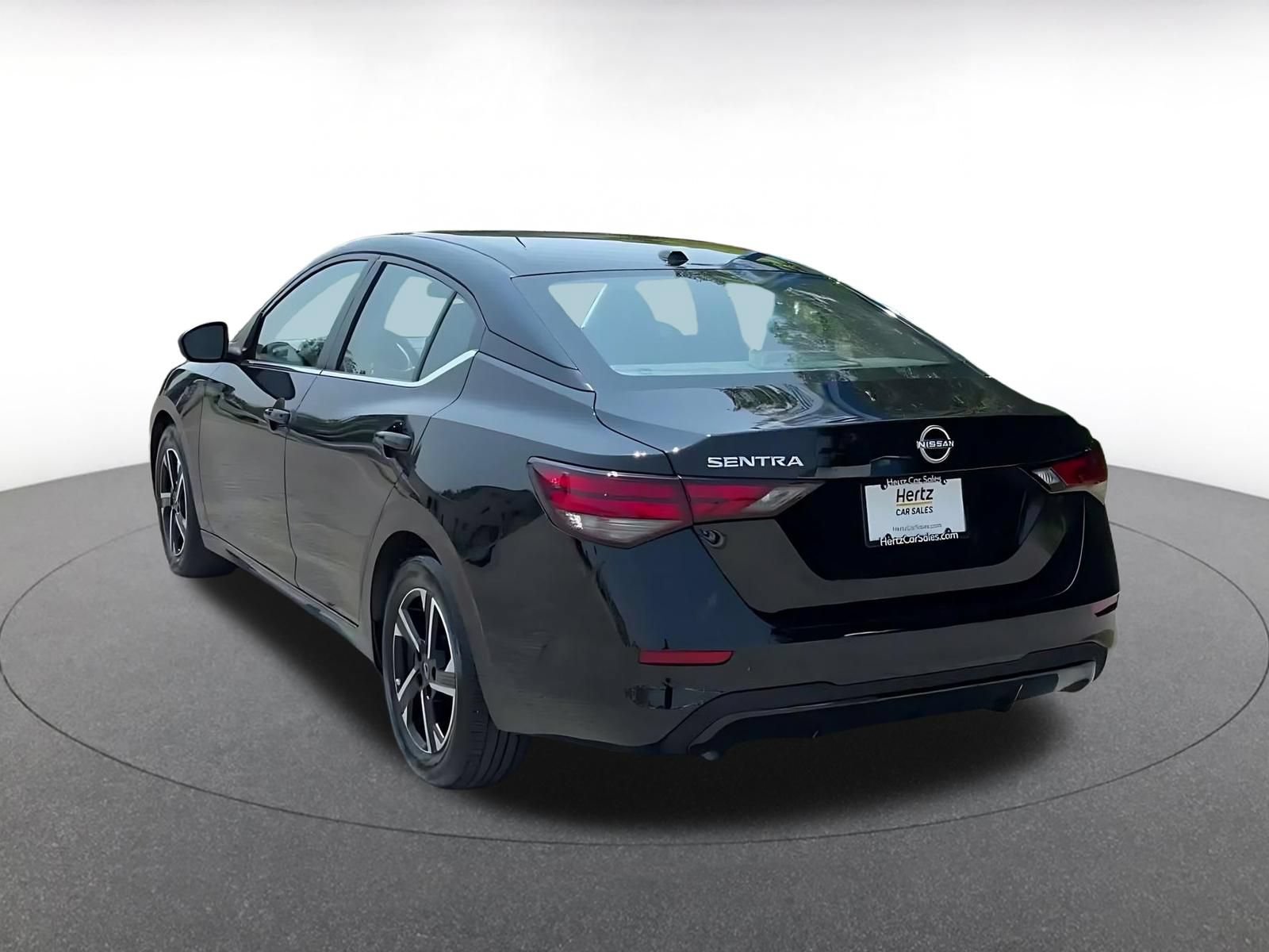 Thumbnail: 2025 Nissan Sentra - 11