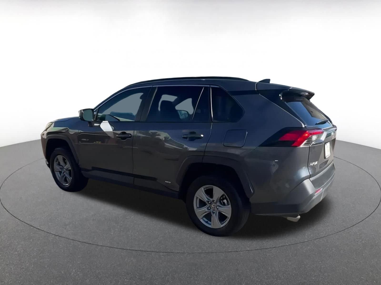 Thumbnail: 2025 Toyota RAV4 - 10