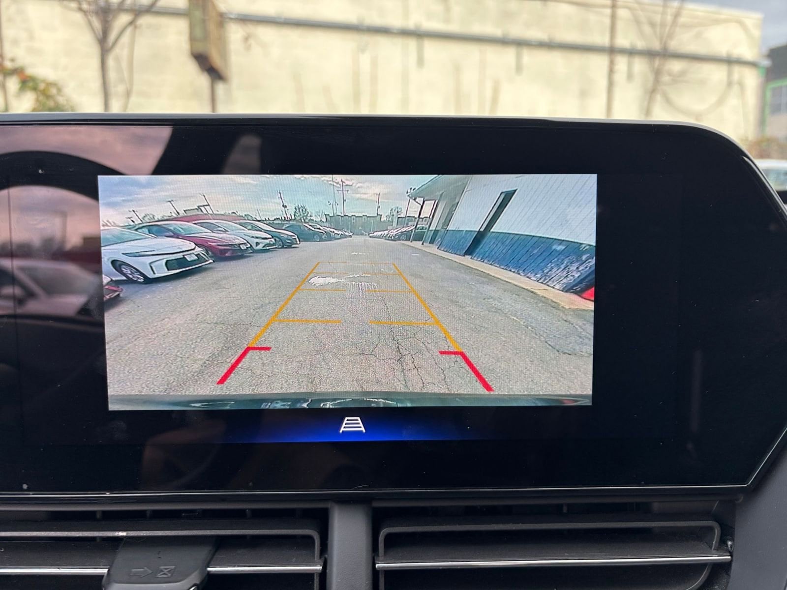 Thumbnail: 2025 Chevrolet Trax - 17