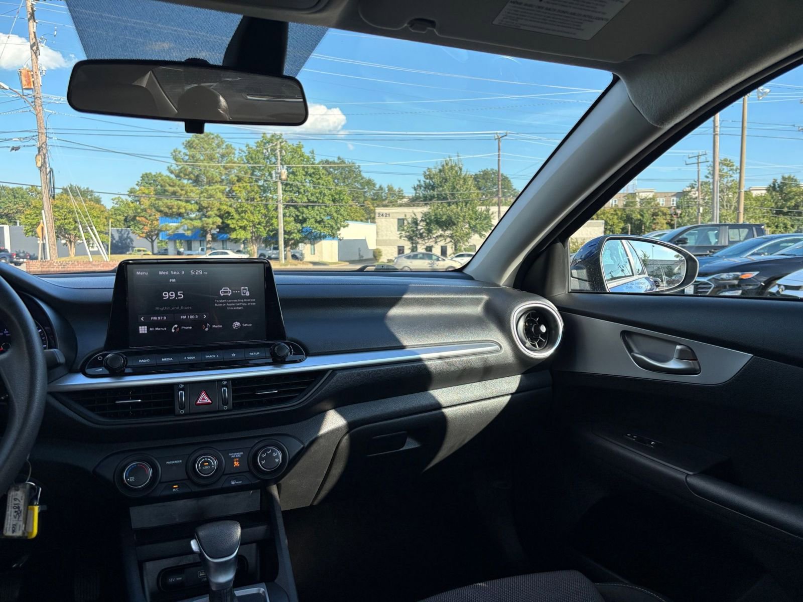 Thumbnail: 2023 Kia Forte - 33
