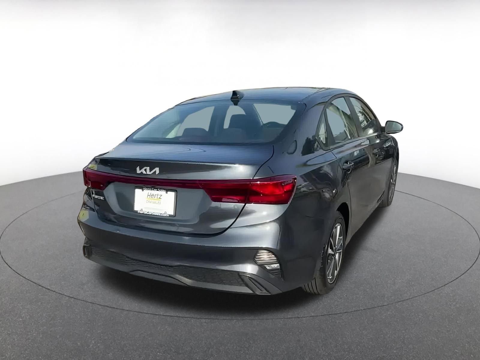 Thumbnail: 2023 Kia Forte - 12