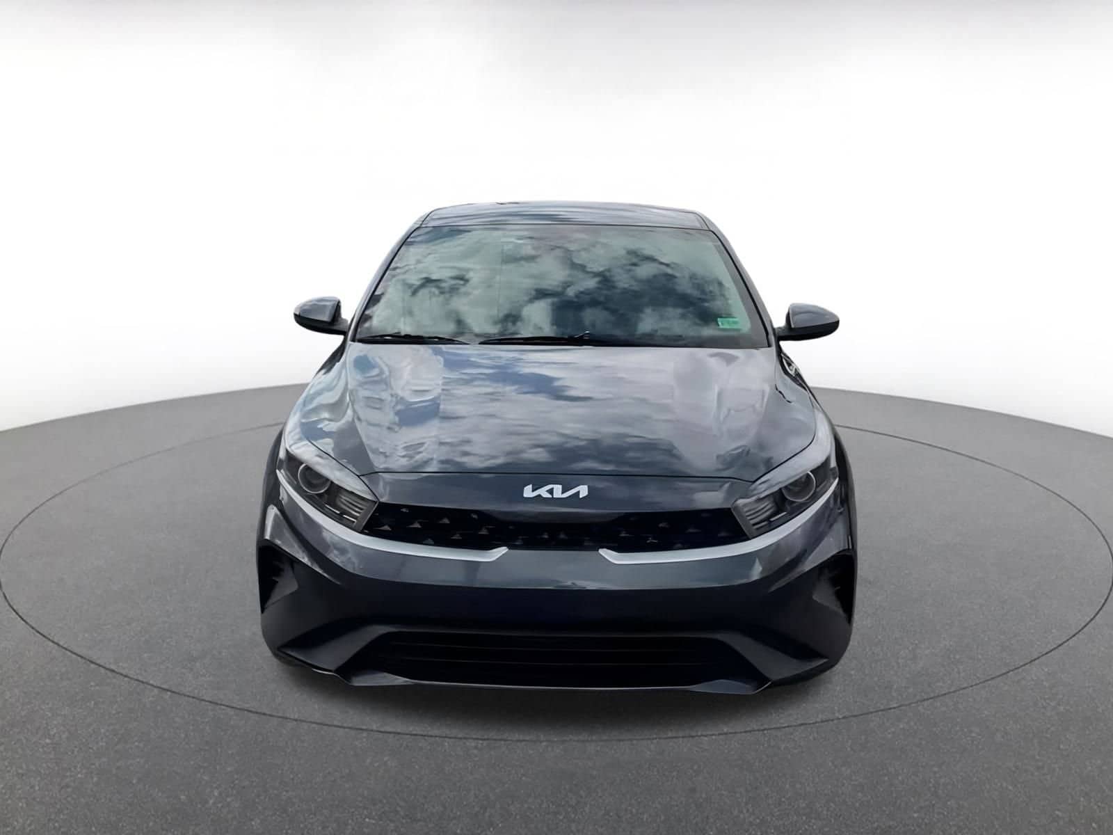 Thumbnail: 2023 Kia Forte - 4