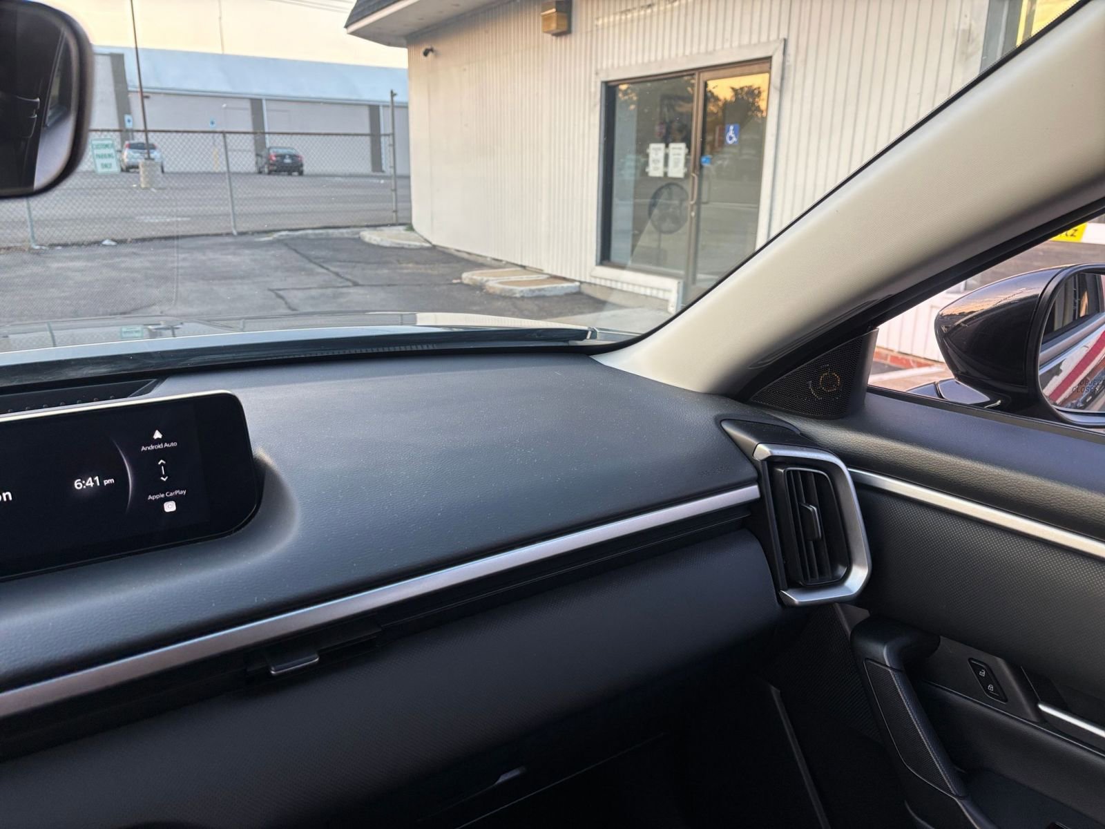 Thumbnail: 2025 Mazda CX-50 - 35