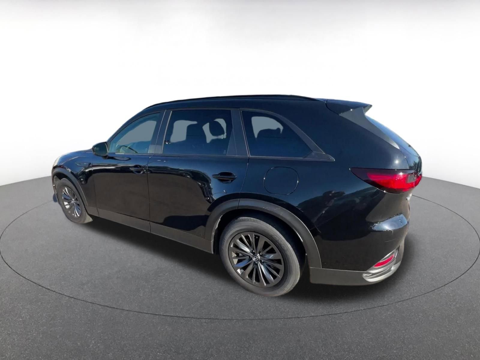 Thumbnail: 2025 Mazda CX-70 - 10