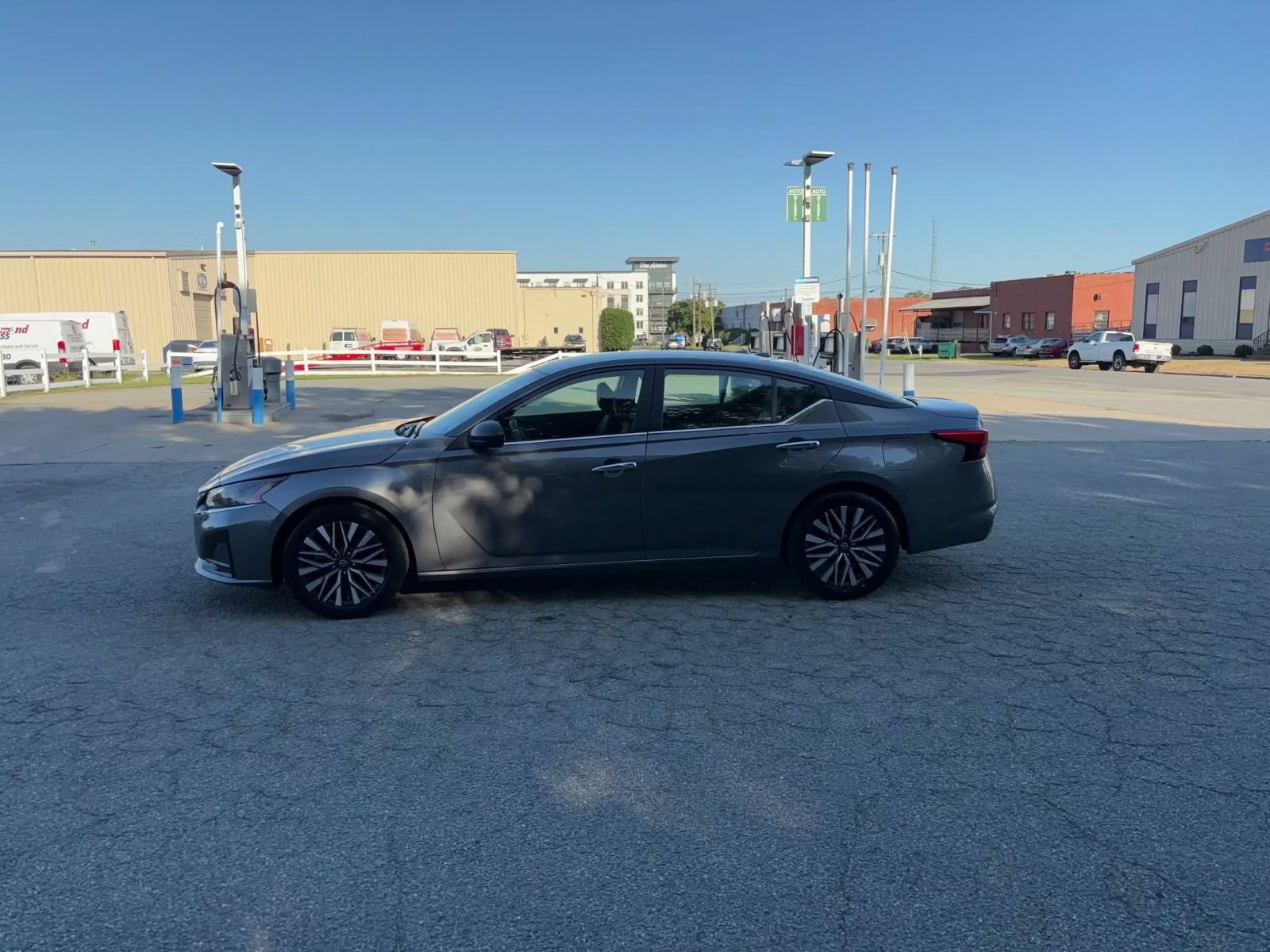 Thumbnail: 2025 Nissan Altima - 8