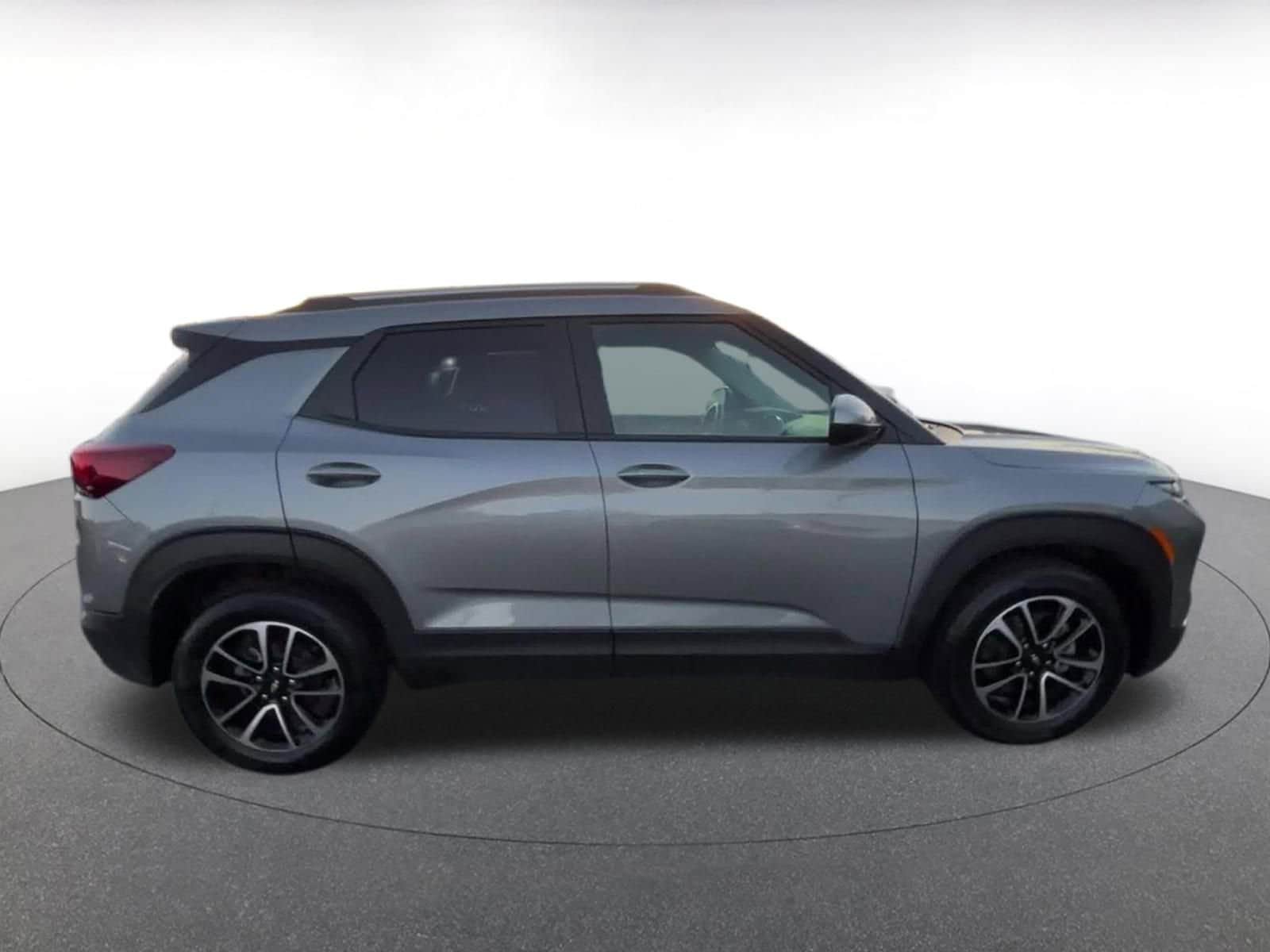 Thumbnail: 2025 Chevrolet TrailBlazer - 16