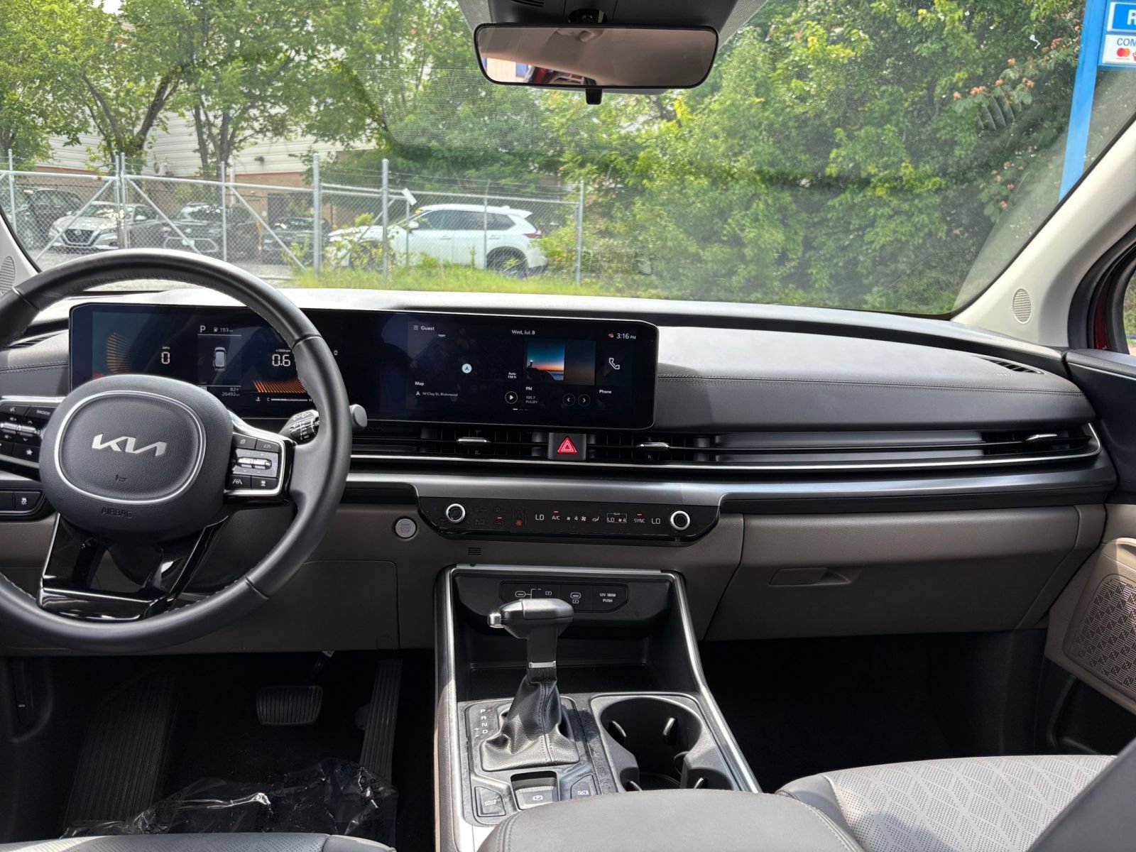 Thumbnail: 2026 Kia Carnival - 34