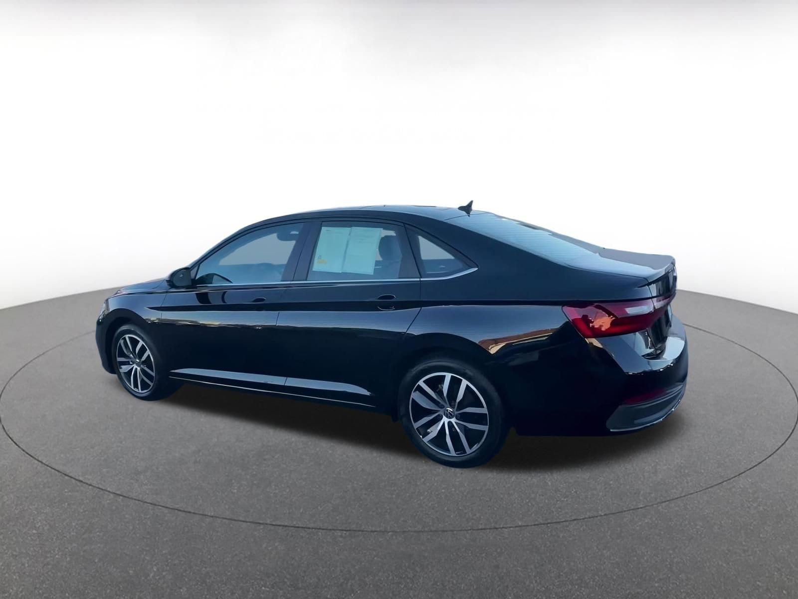 Thumbnail: 2025 Volkswagen Jetta - 11