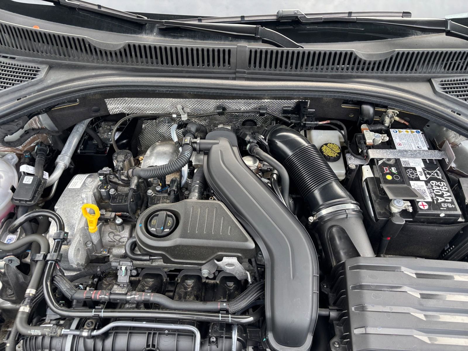 Thumbnail: 2025 Volkswagen Jetta - 31