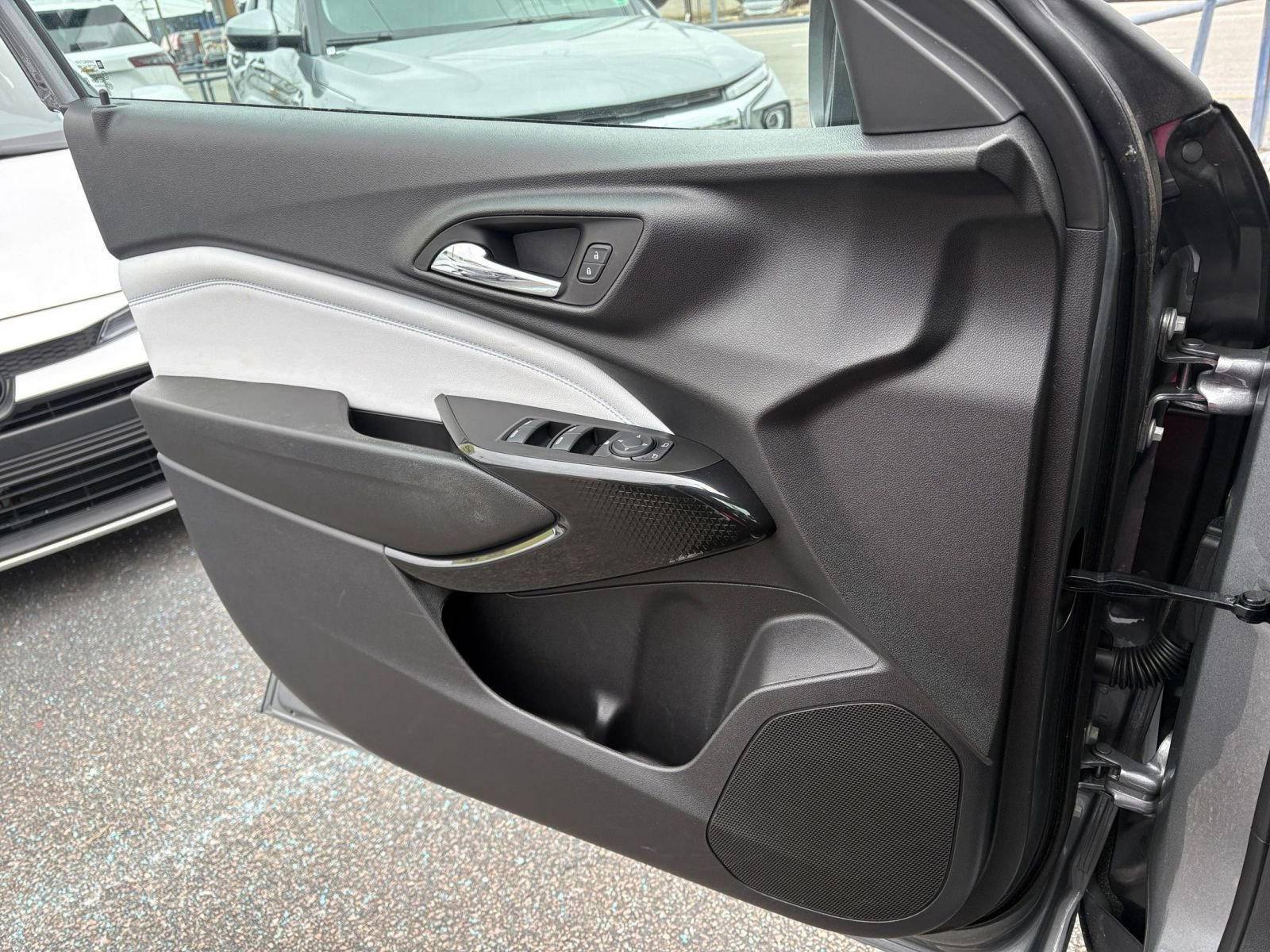 Thumbnail: 2025 Chevrolet Trax - 20