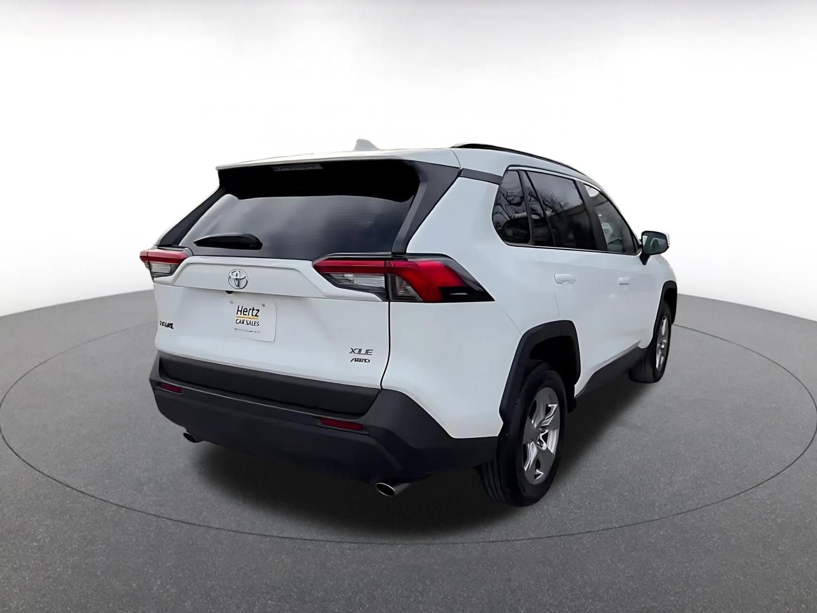 Thumbnail: 2025 Toyota RAV4 - 14