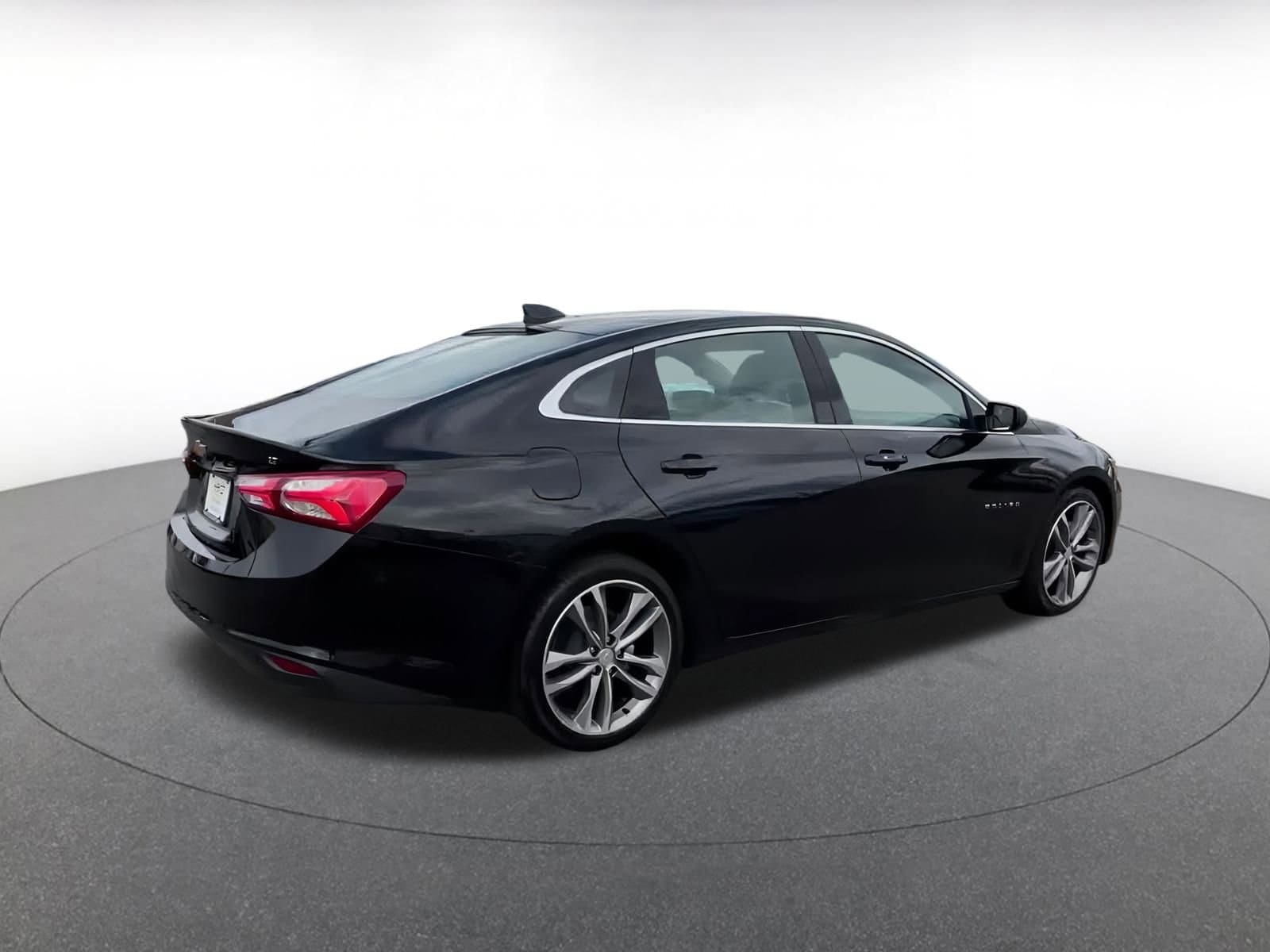 Thumbnail: 2024 Chevrolet Malibu - 15