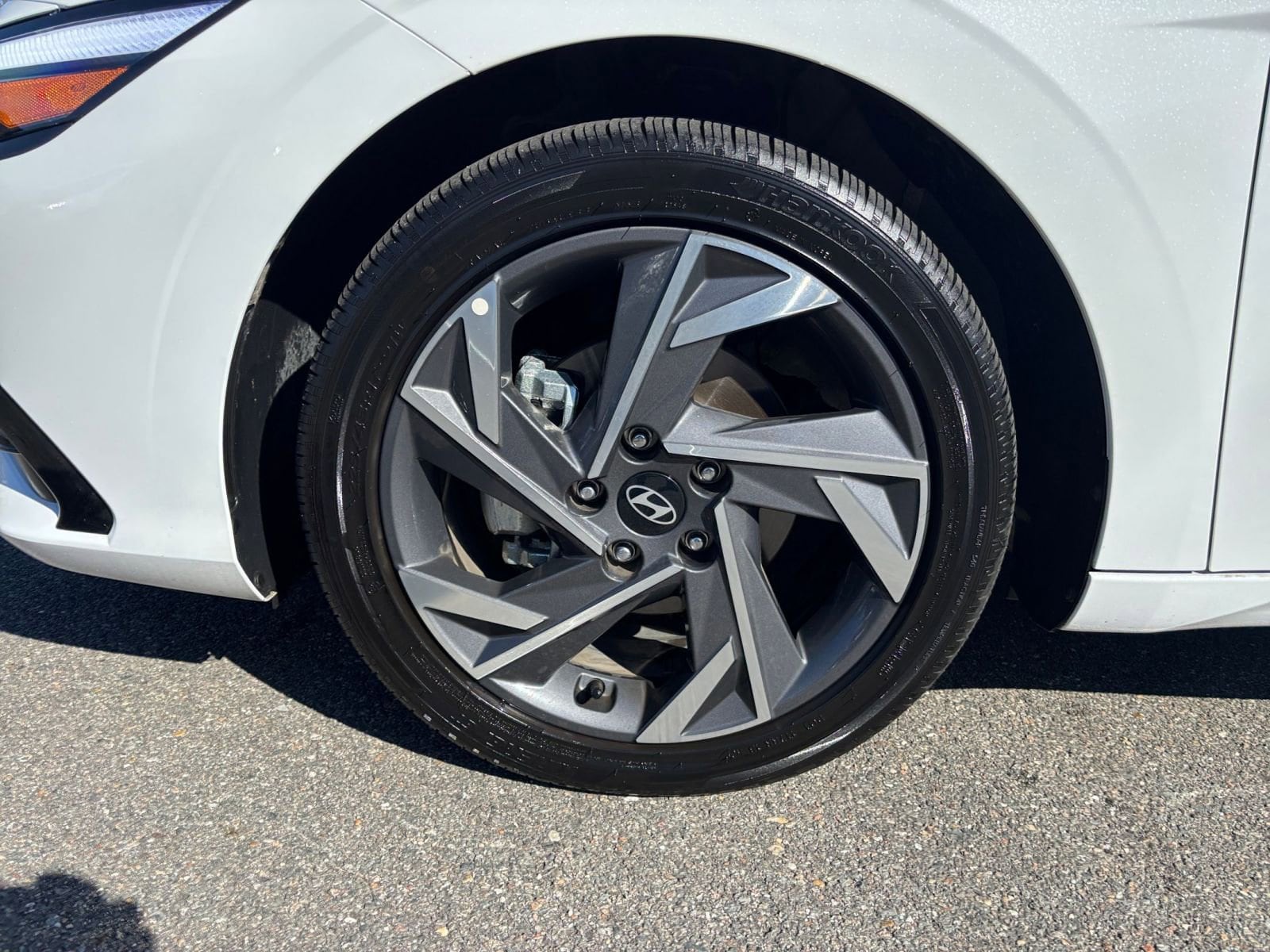 Thumbnail: 2025 Hyundai Elantra - 28