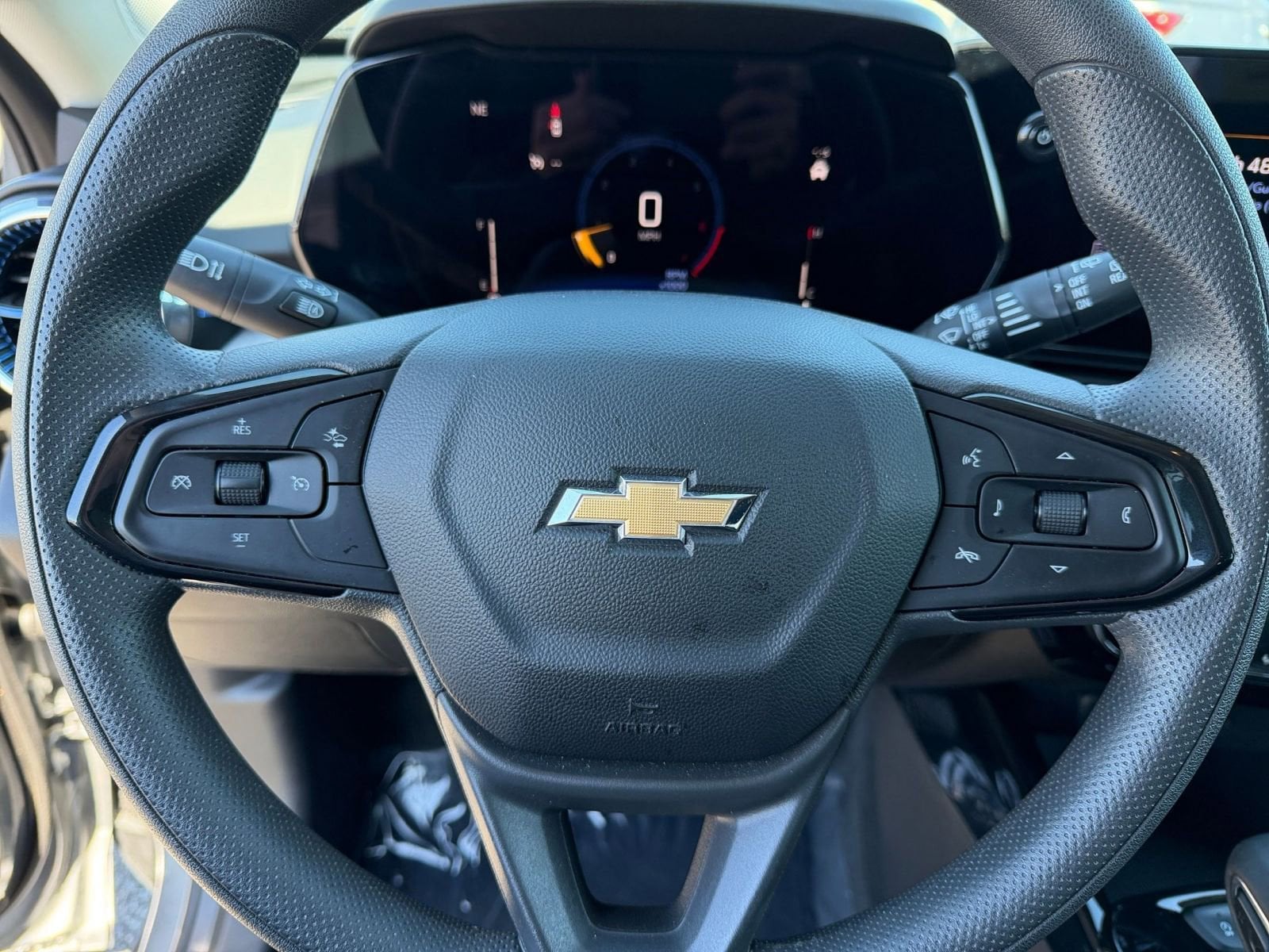 Thumbnail: 2025 Chevrolet Trax - 27