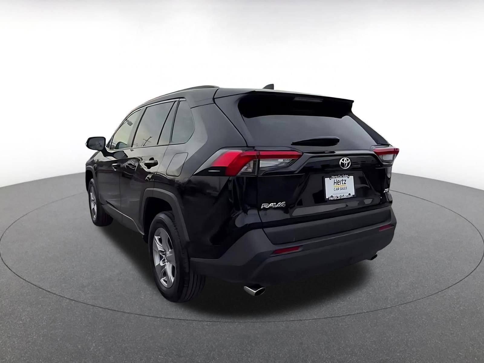 Thumbnail: 2025 Toyota RAV4 - 11