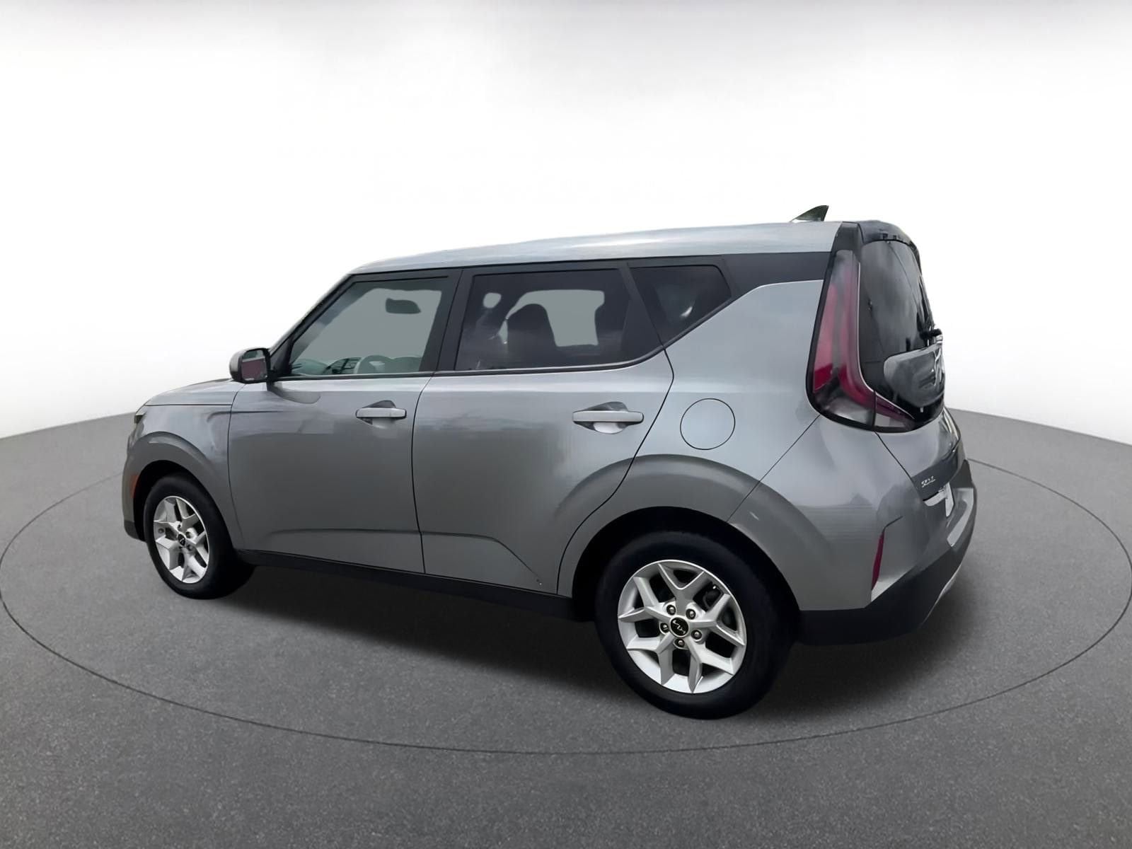 Thumbnail: 2023 Kia Soul - 10