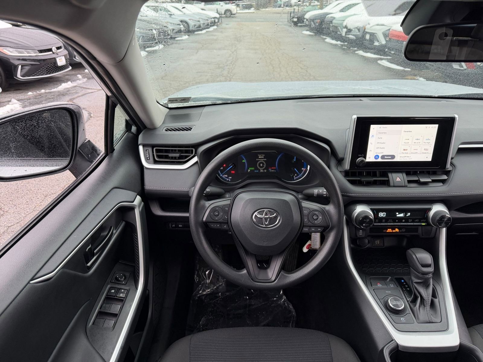 Thumbnail: 2025 Toyota RAV4 - 33