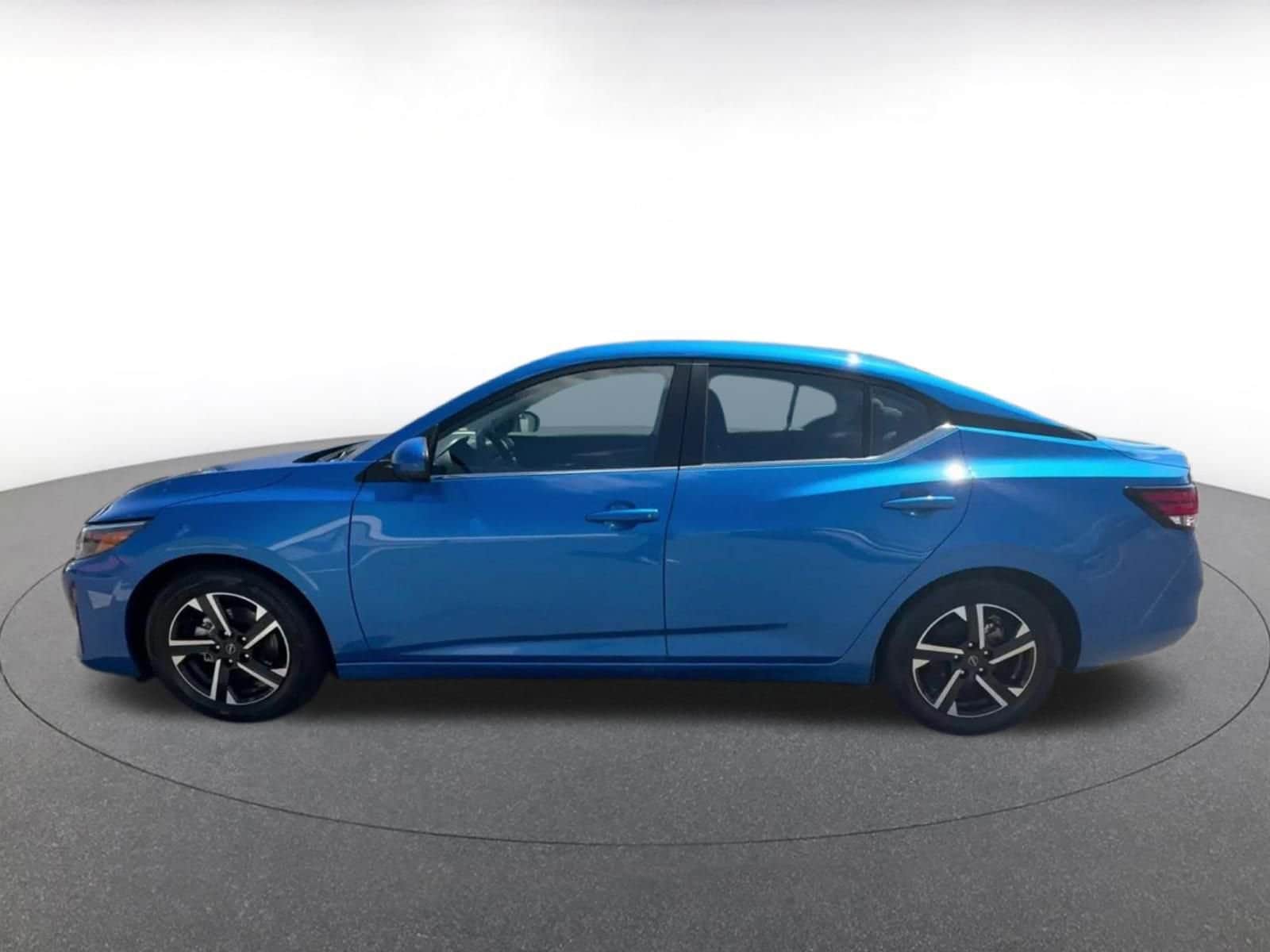 Thumbnail: 2025 Nissan Sentra - 9