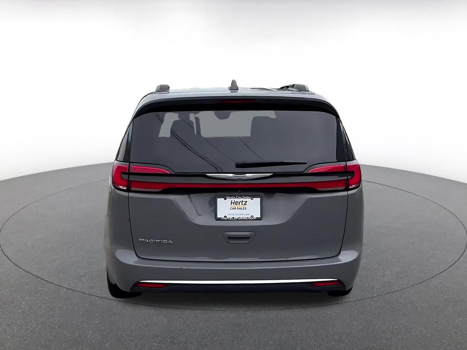 Thumbnail: 2022 Chrysler Pacifica - 12
